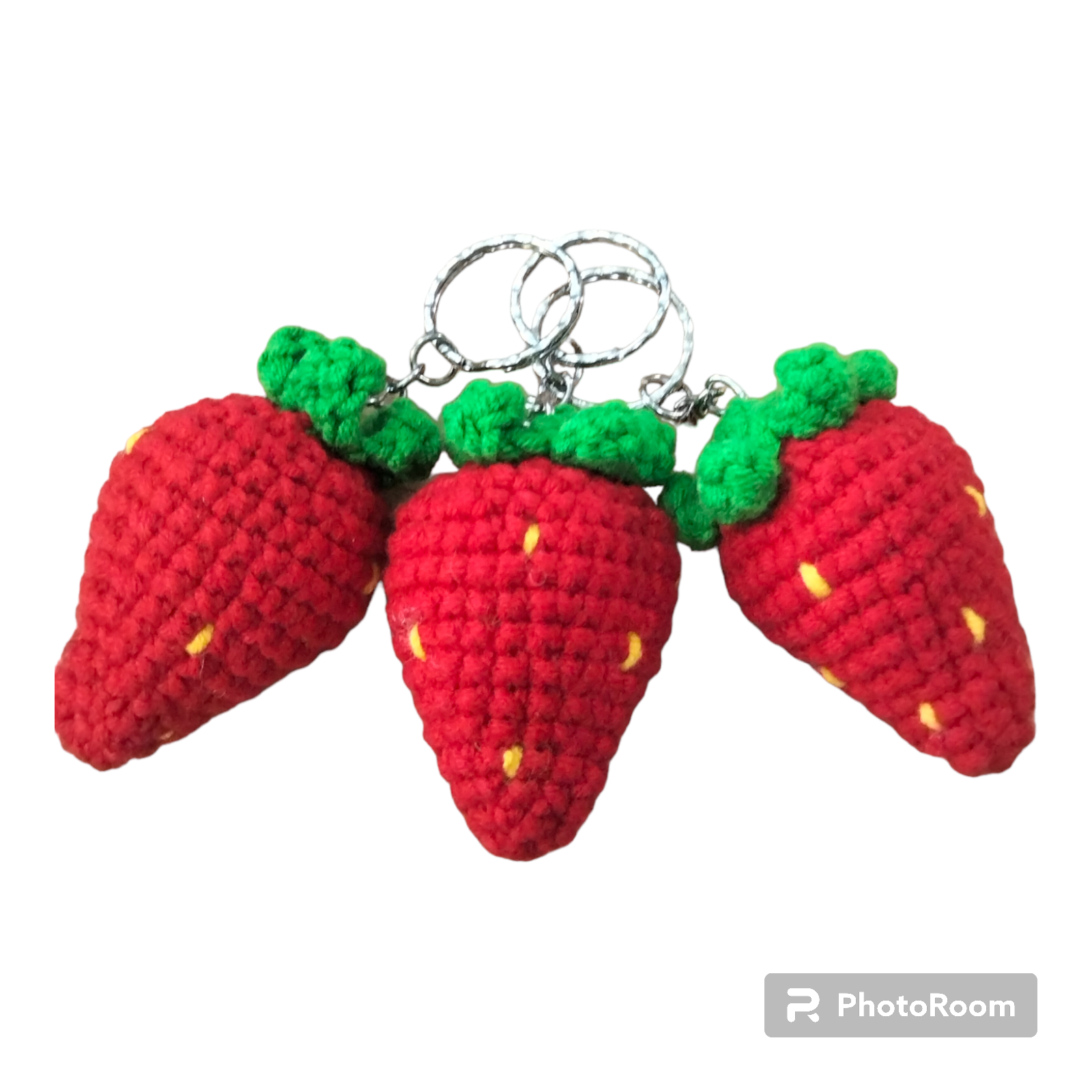 Móc khoá trái dâu 🍓 bằng len handmade.