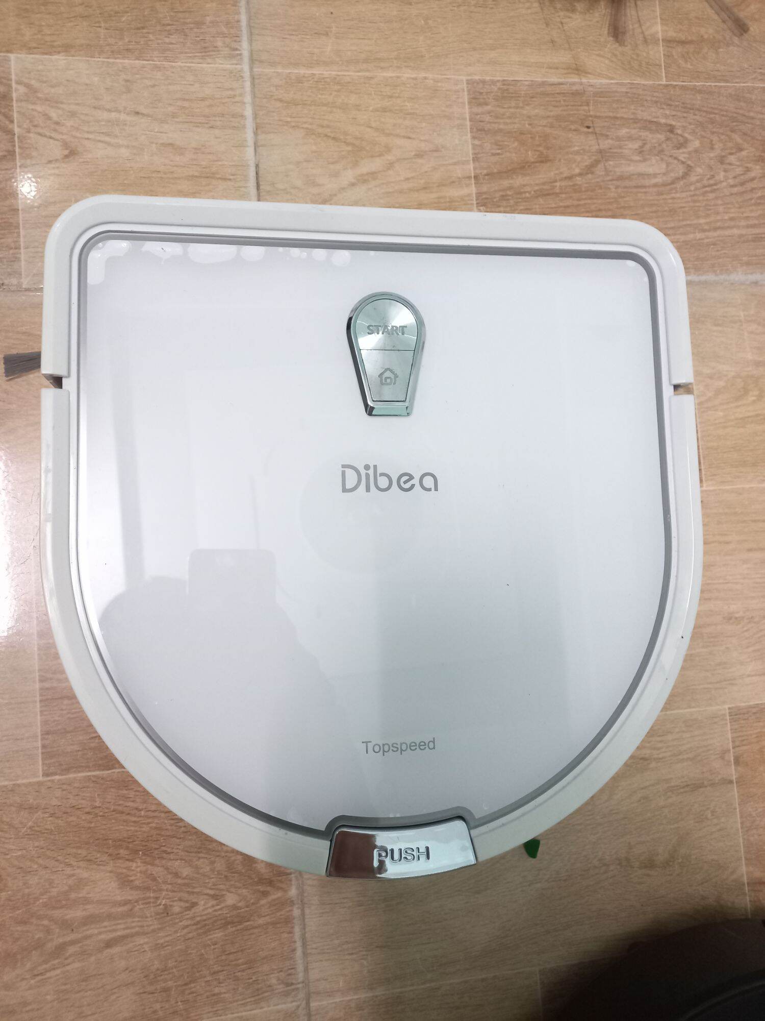 Robot hút bụi nội địa nhật dibea hút lau