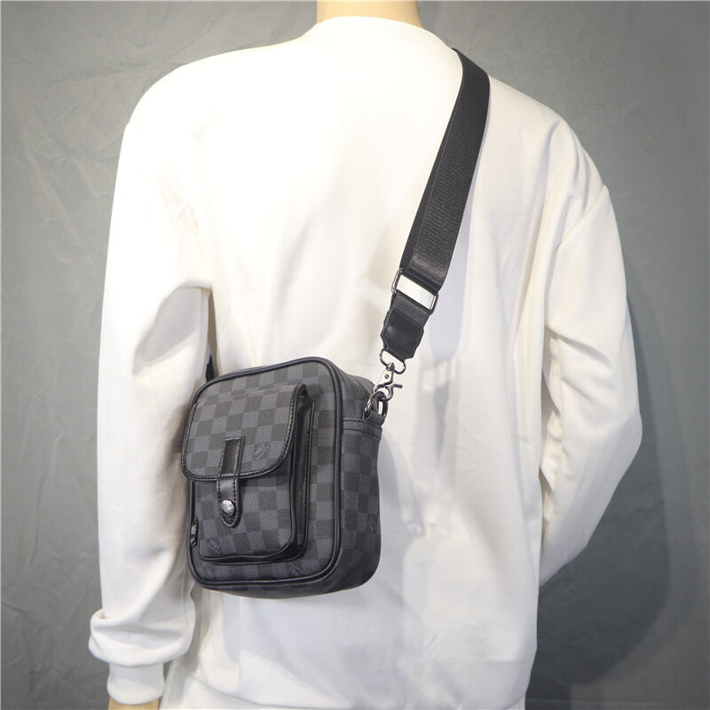 2021 New Fashion Brand Men's Mini Crossbody Backpack Casual Vertical Plaid Small Bag Fashion Plaid Men's Shoulder Bag