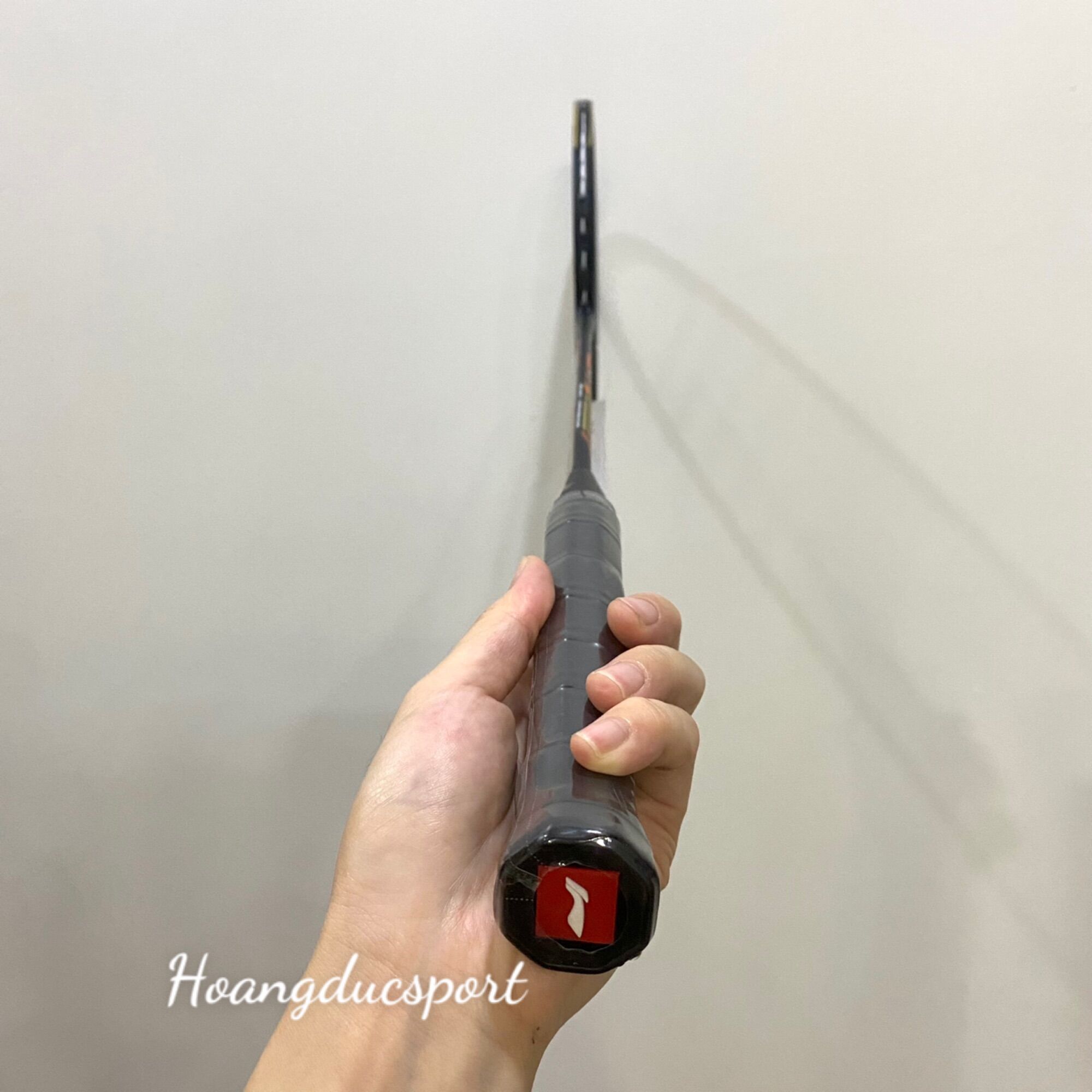 Vợt cầu lông LINING khung crom(tặng kèm cuốn cán )