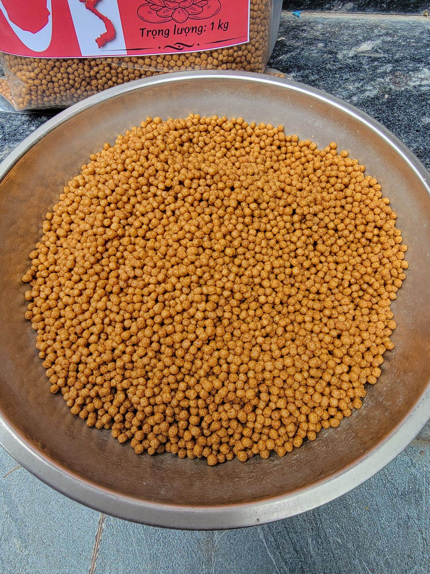 Cám cá koi 40% đạm, thúc size nhanh, body chuẩn