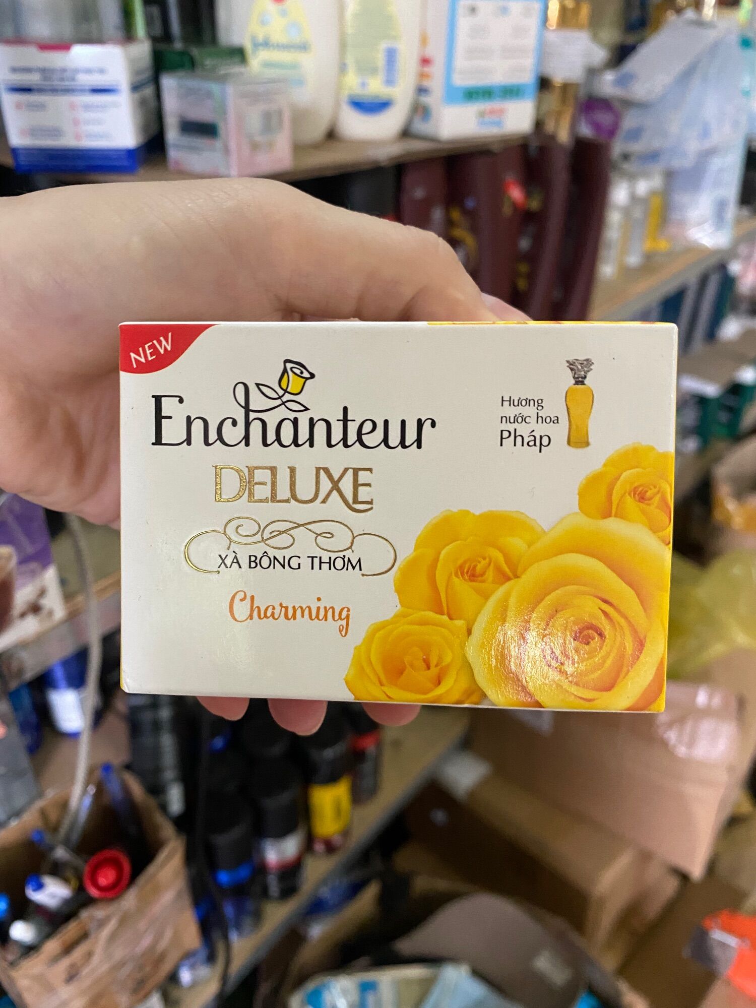 Xà bông cục Enchanteur charming 90g