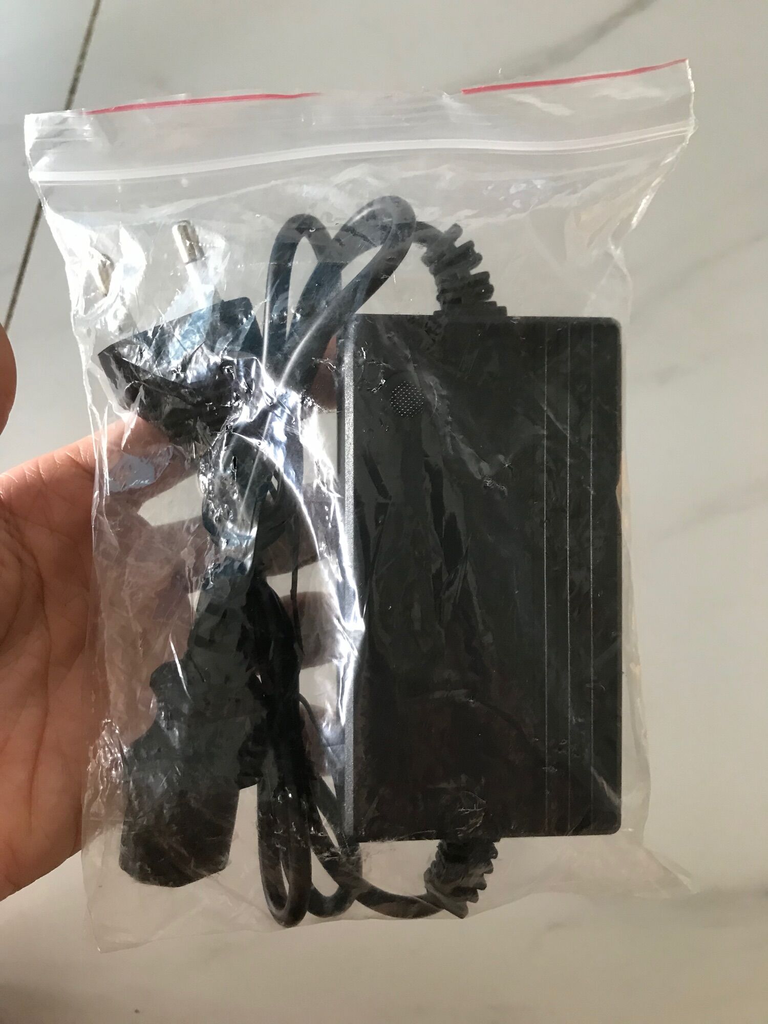 Cục xạc bình điện 12v