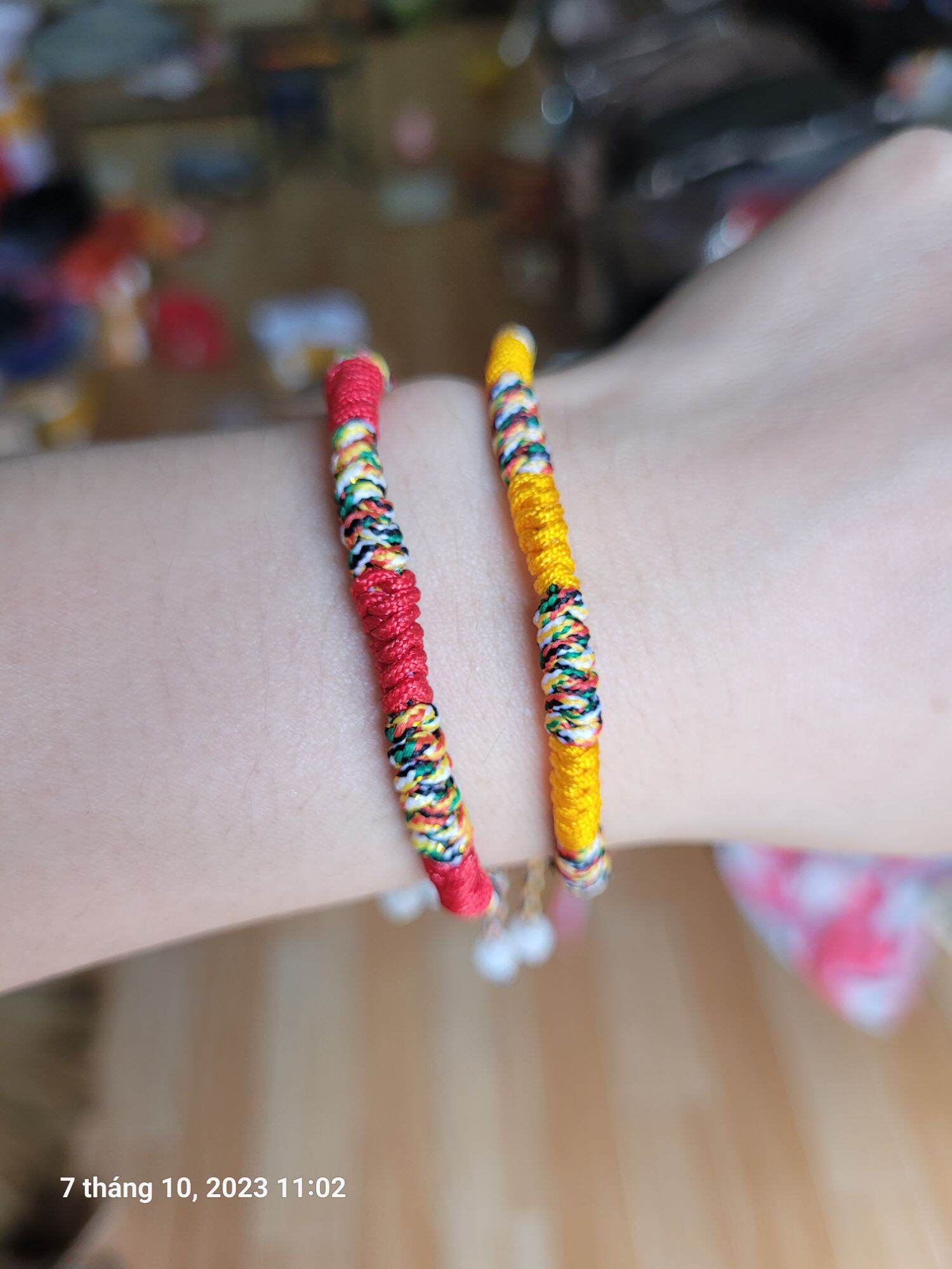 vòng tay chỉ ngũ sắc may mắn, bình an