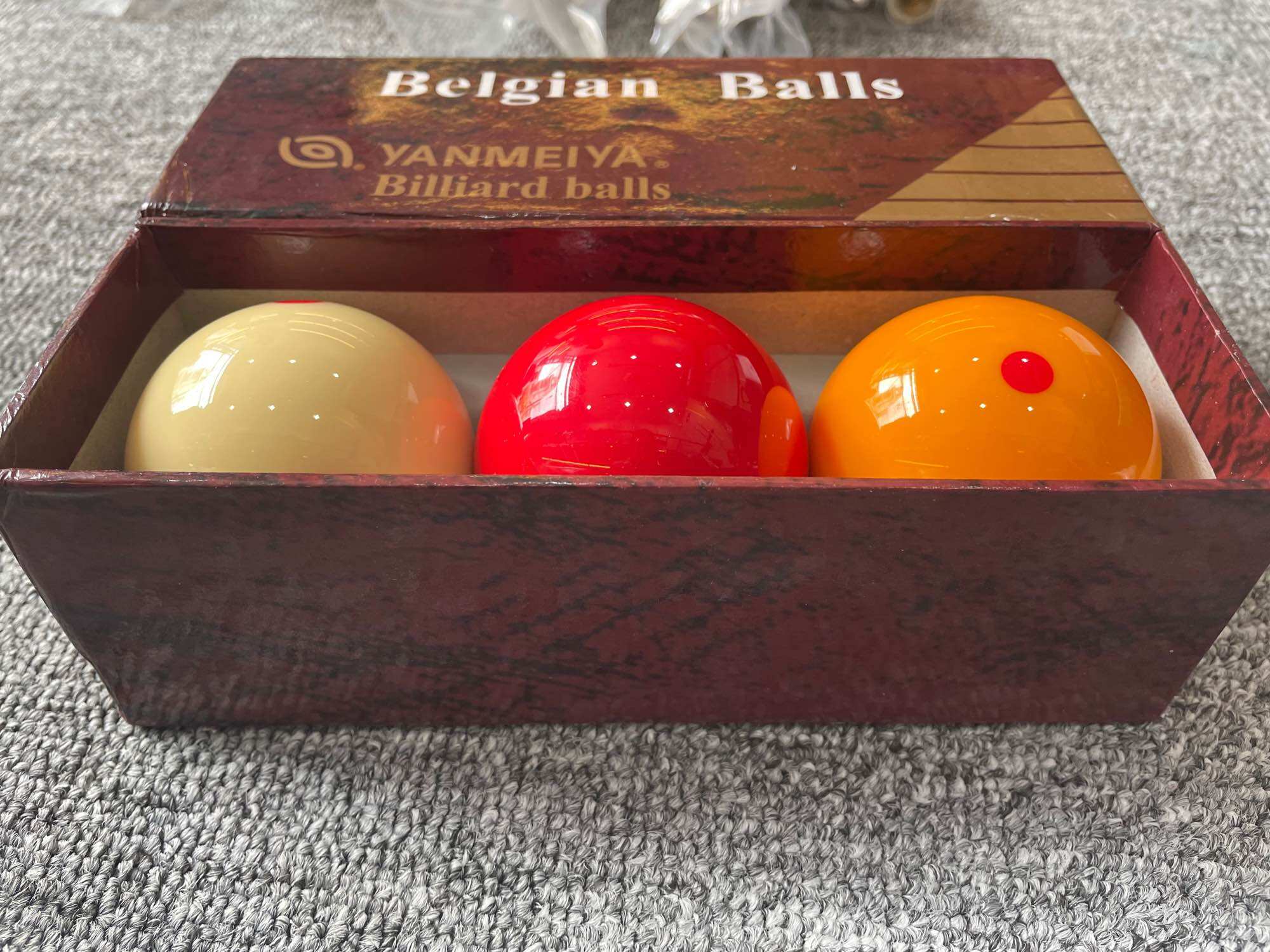 Bộ bóng bida belgian balls kt 61,5mm.