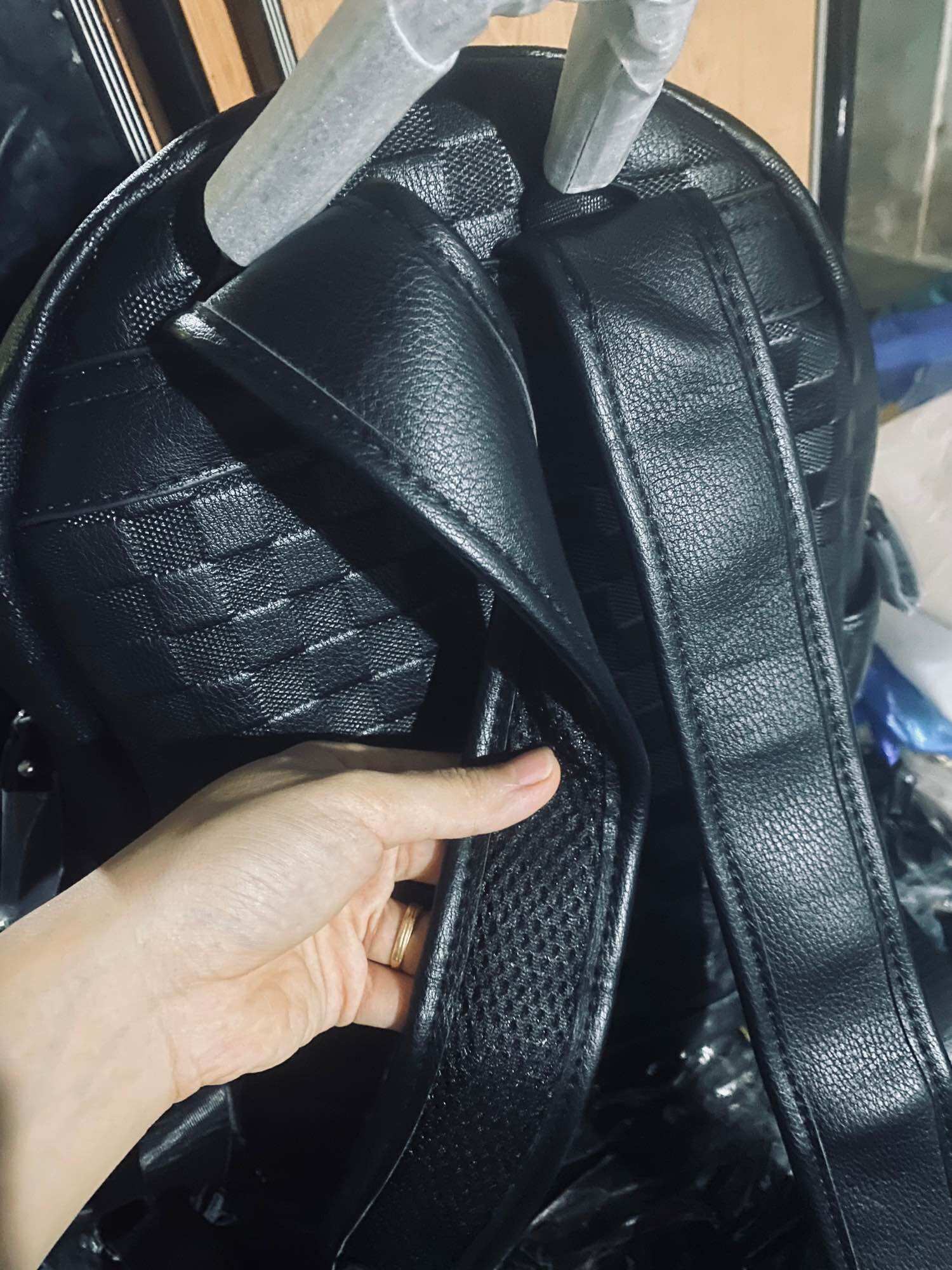 Balo ô vuông màu đen da pu size lớn