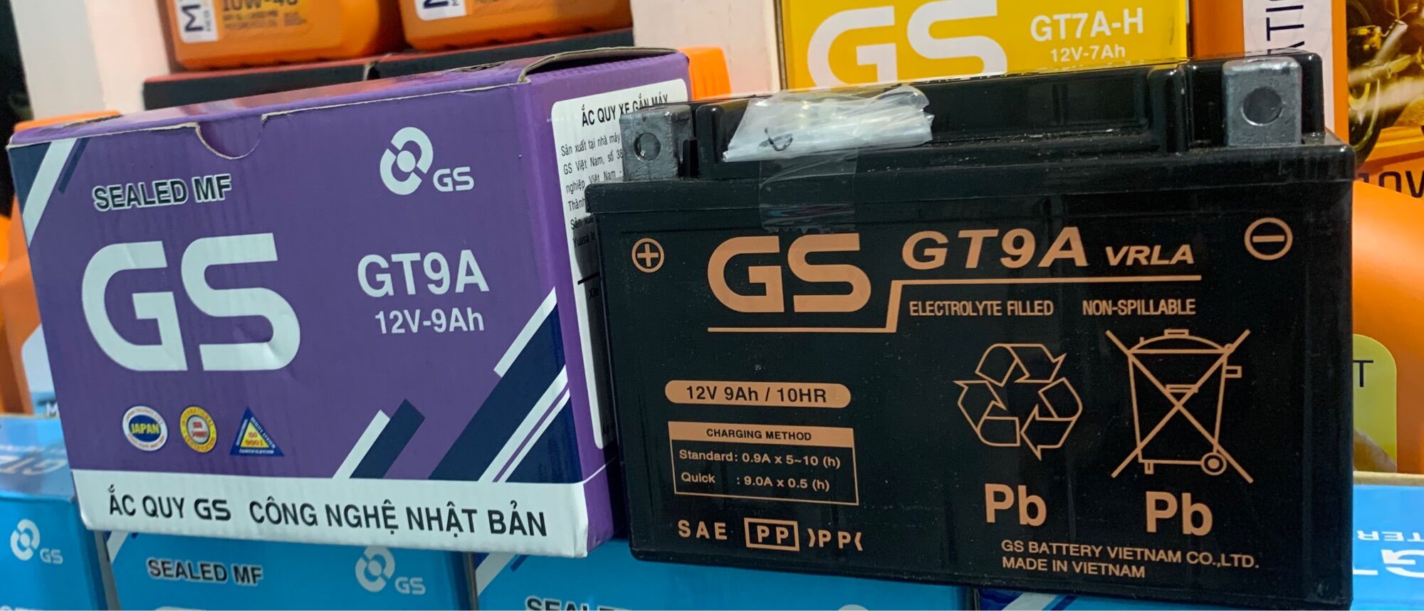 Ắc quy gs gt9a xài cho xe vespa,atila,shark