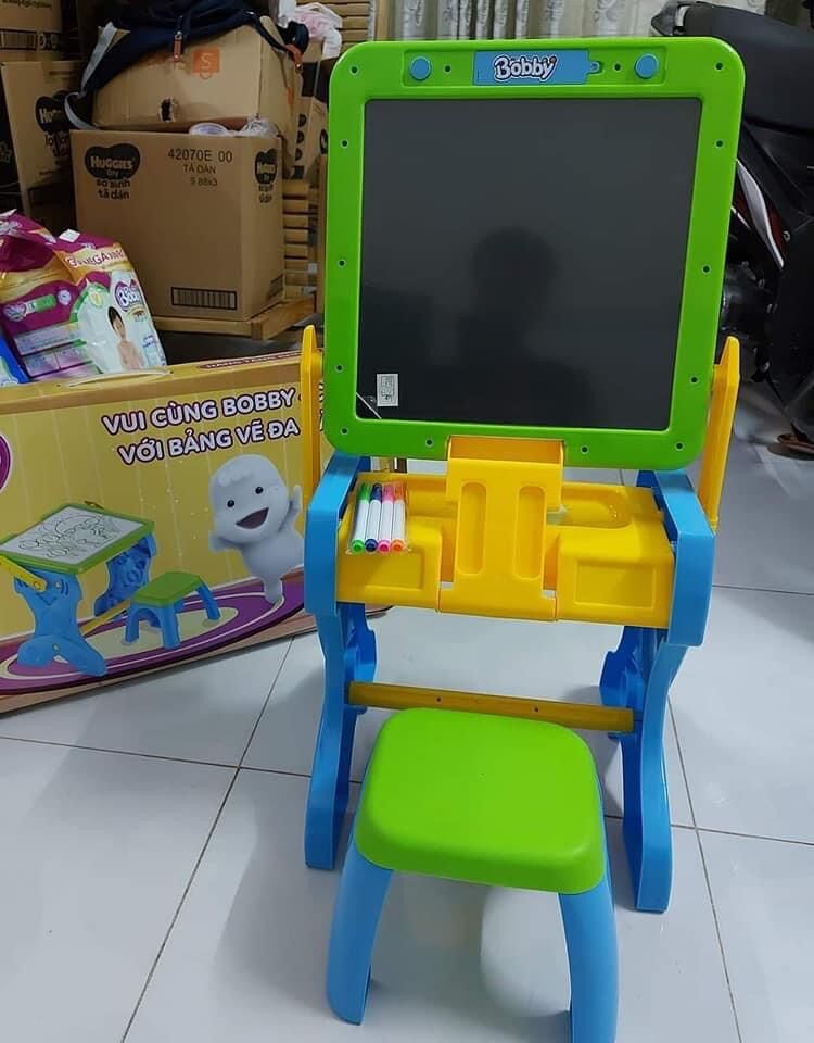 Bàn vẽ vừa học vừa chơi cho bé quà tặng Bobby