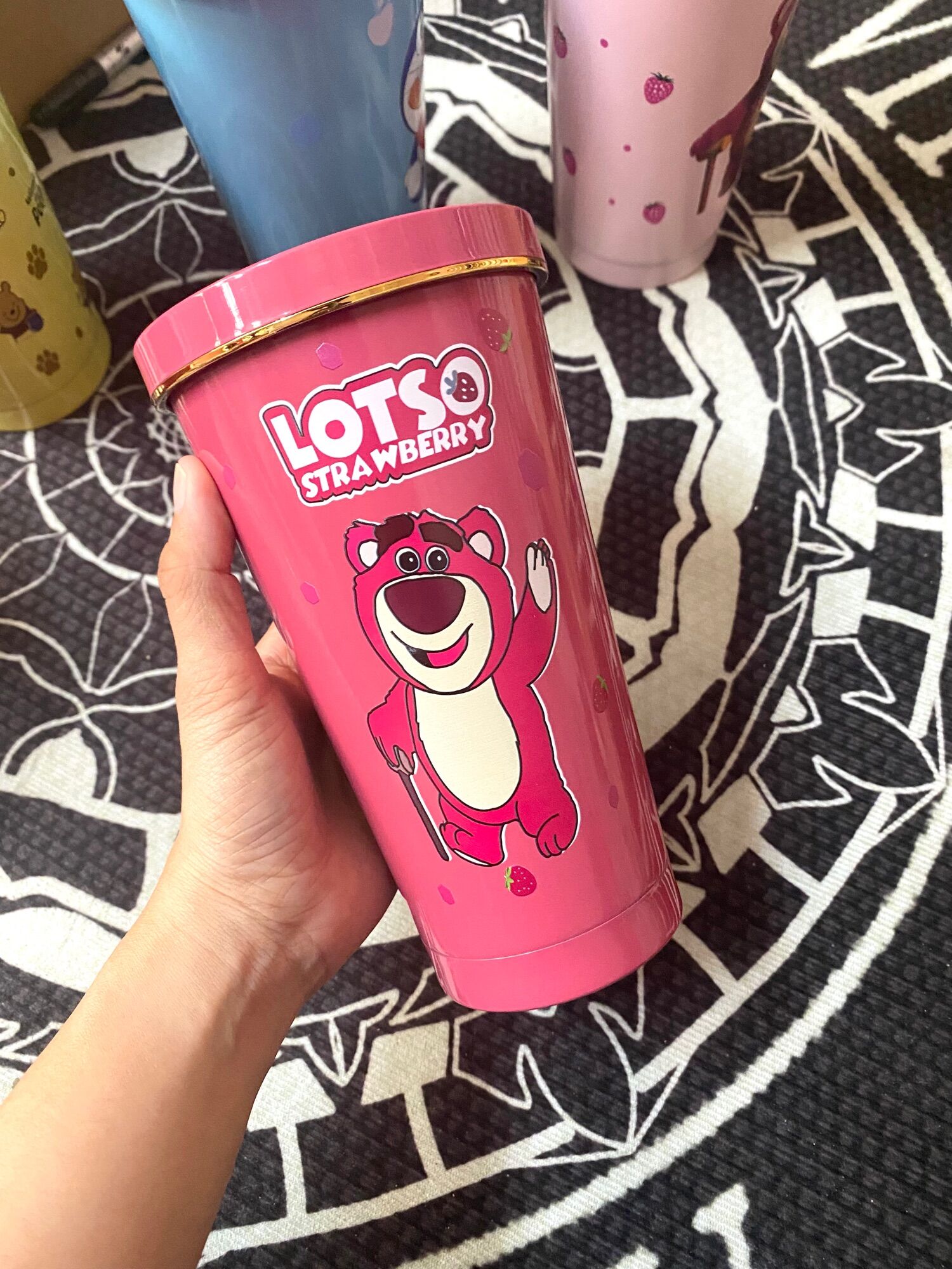 Ly giữ nhiệt 750ml, ly gấu dâu, gấu pooh, doraemon