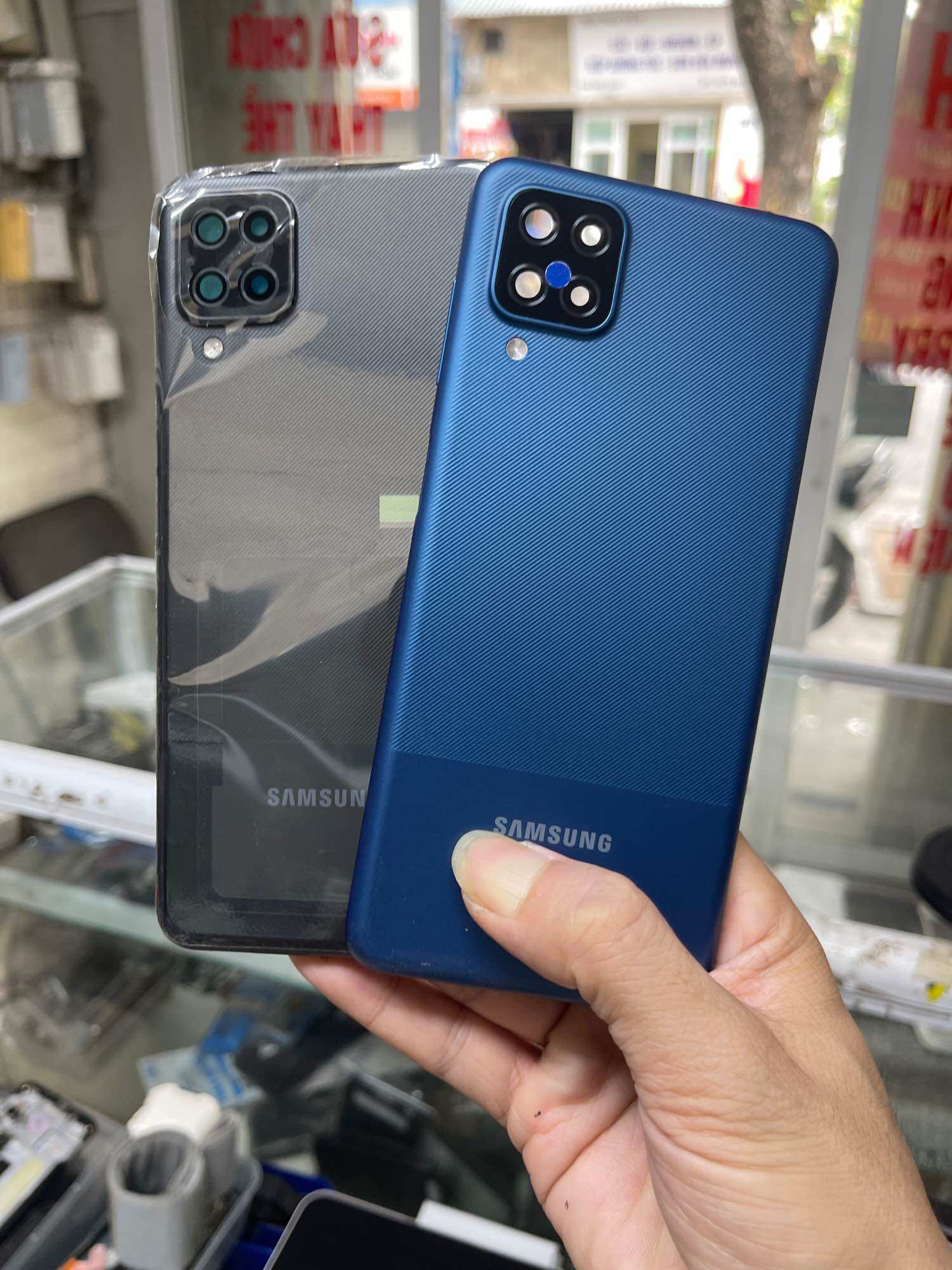 Bộ vỏ samsung a12,a02 zin hãng