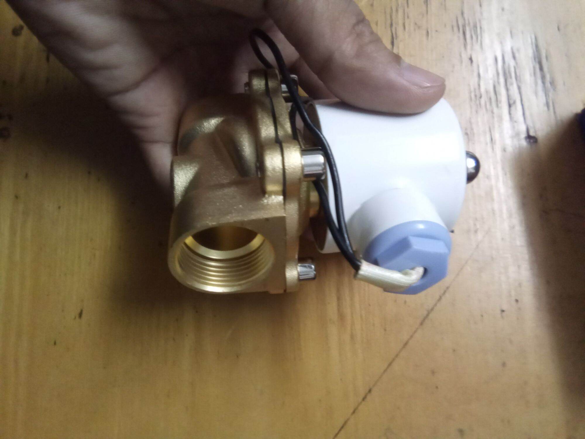 Van điện từ UNi-D Uw -20, Quận hút 220VAC, size 3/4