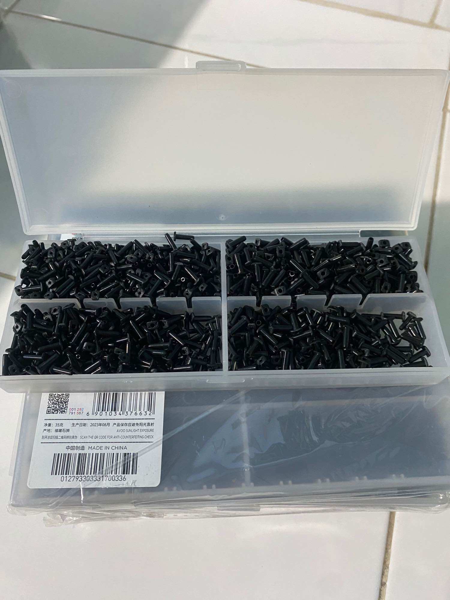 Gen vợt cầu lông Lining đầu vuông