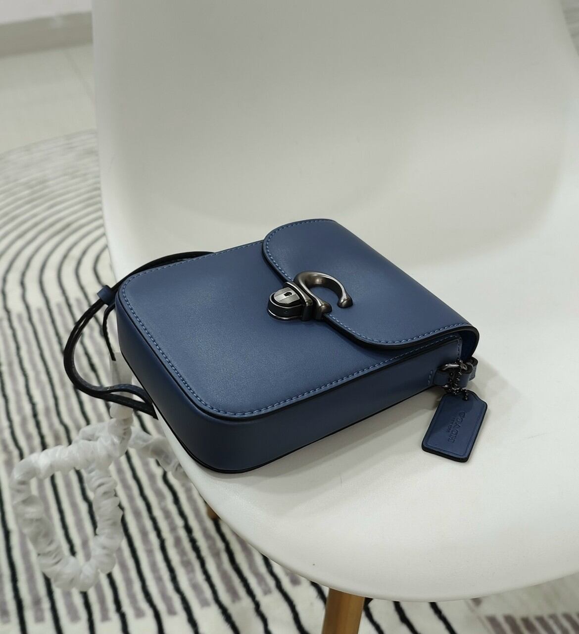 NEW COACH- 📱📱 - TALL STUDIO CROSSBODY CA057 siêu sang