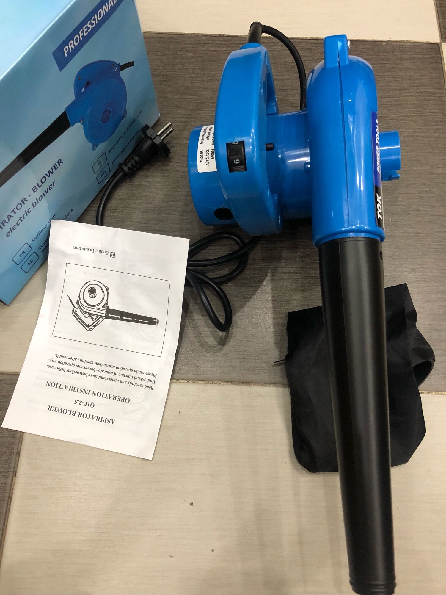 Máy thổi bụi Anhgroup 1000W 2 chế độ hút và thổi loại 6 cấp và 1 cấp độ thổi tiện dụng