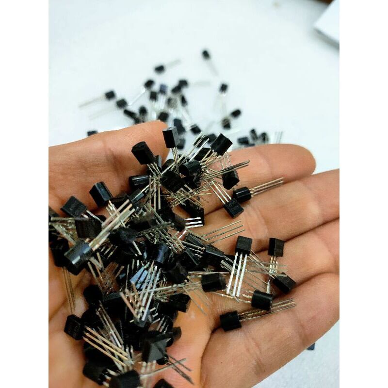 20 con tranzitor A1015 chân cắm loại chất lượng