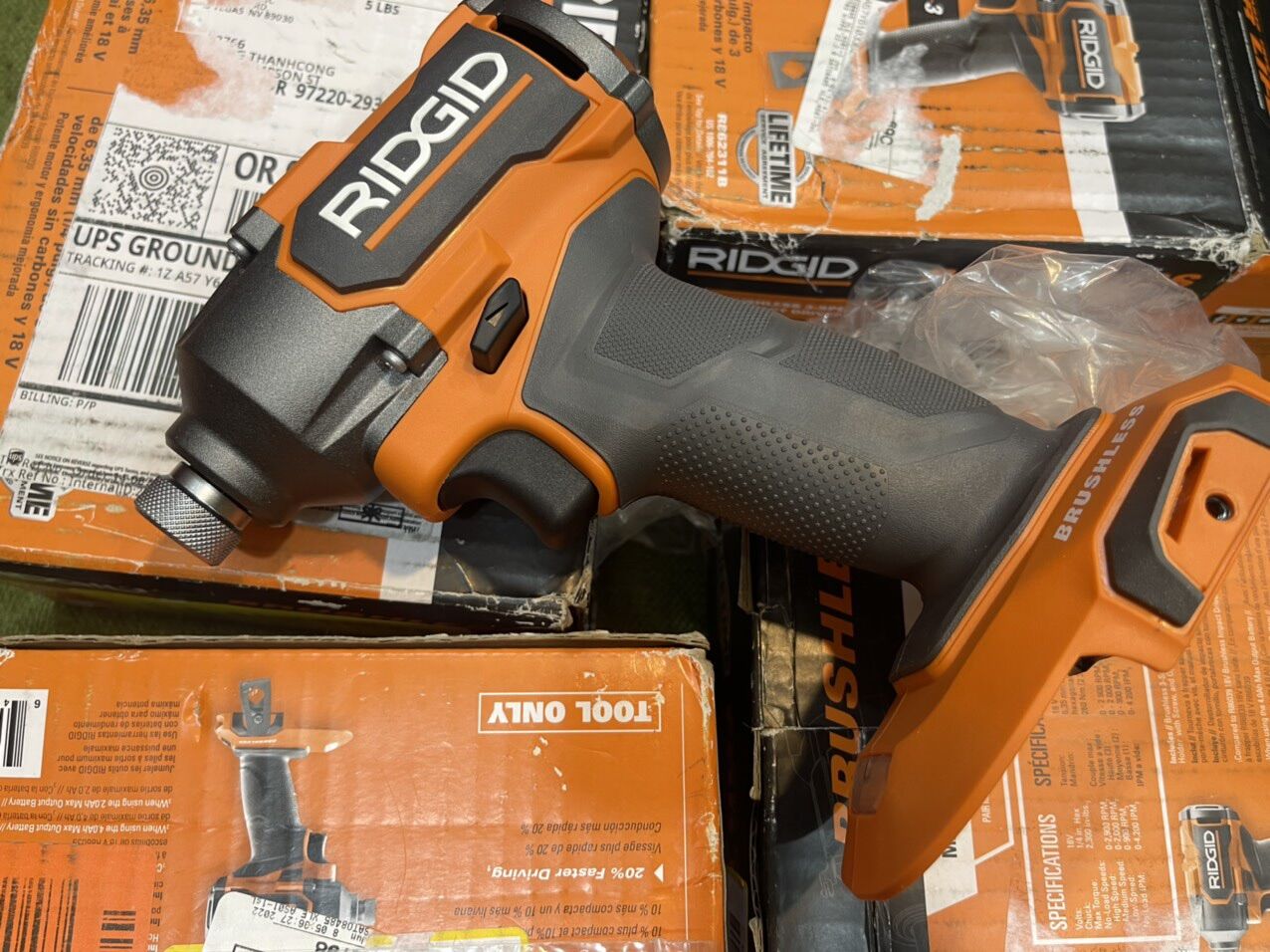 Sale máy vặn vít Ridgid R862311B | máy vít ridgid ( body)