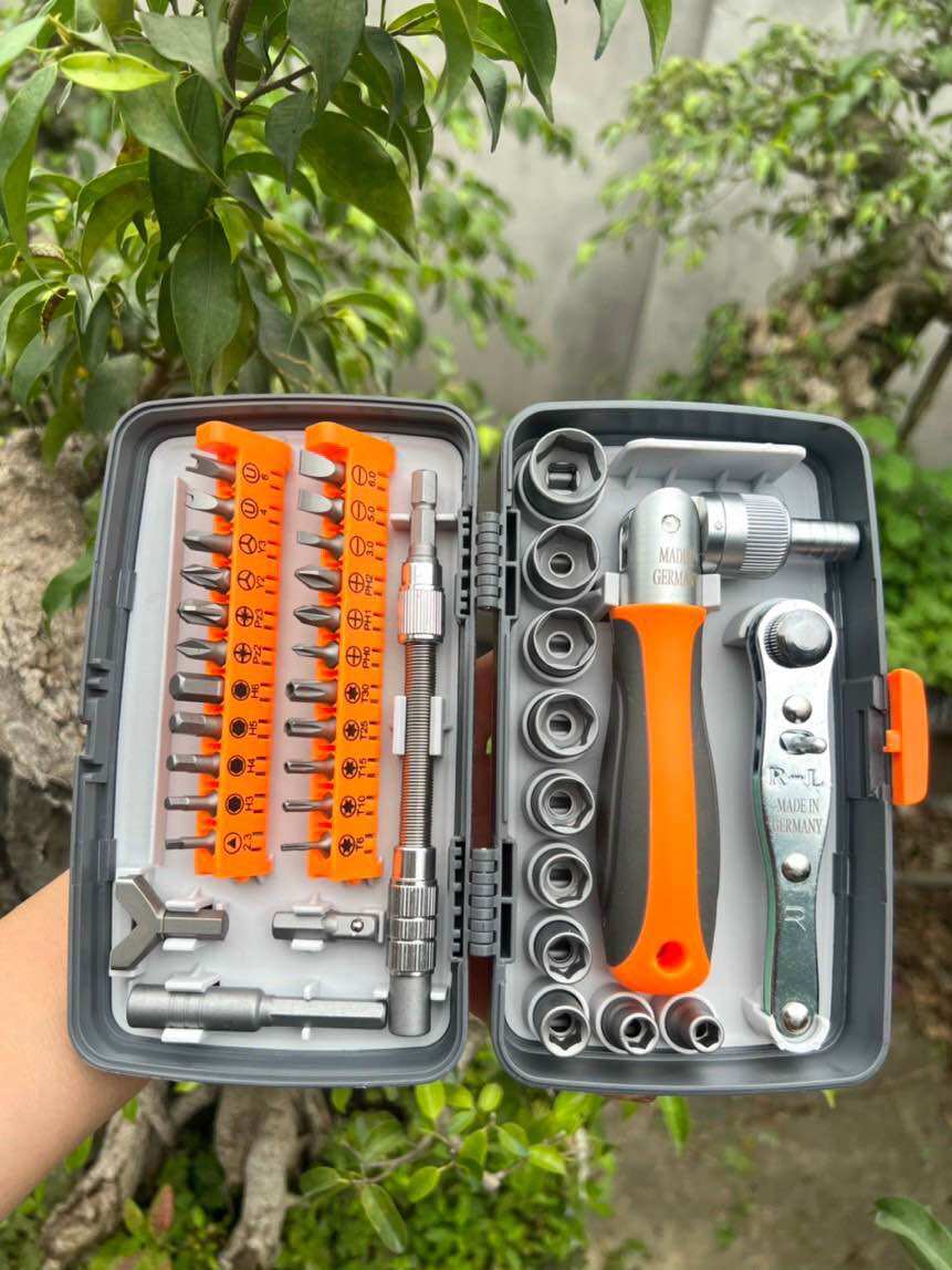 Bộ vặn vít bằng thép crvđa năng , 38 chi tiết , xoay góc 180 độ