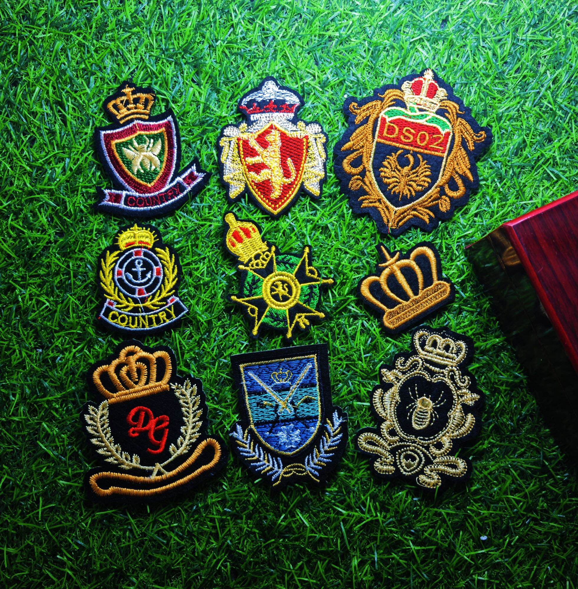 Bộ 9 patch sticker ủi logo huy hiệu cao cấp ms77437
