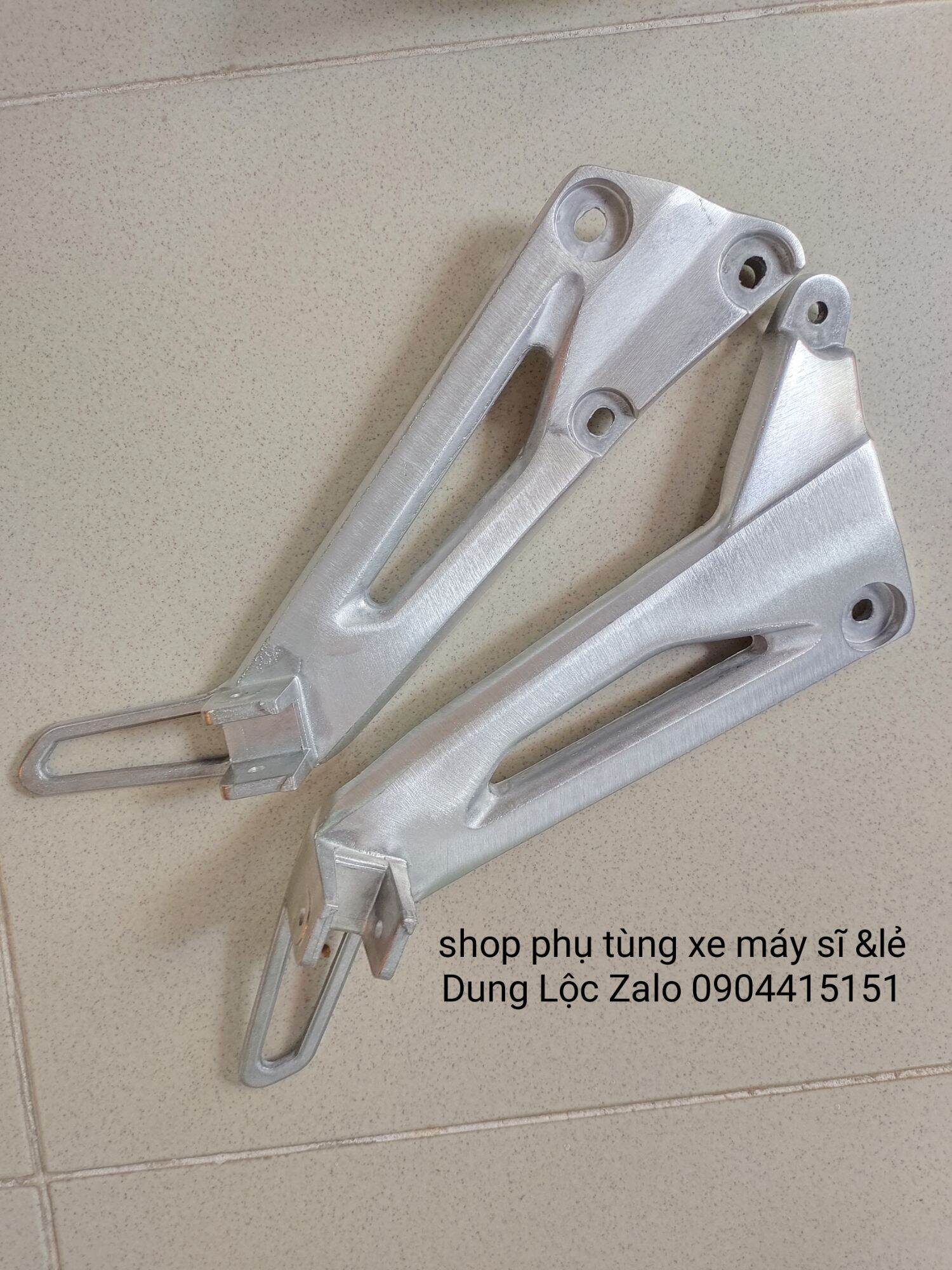 [HCM]cặp bát nhôm gác chân sau dùng cho dòng xe máy Honda supe dream hàng đẹp độ bền cao