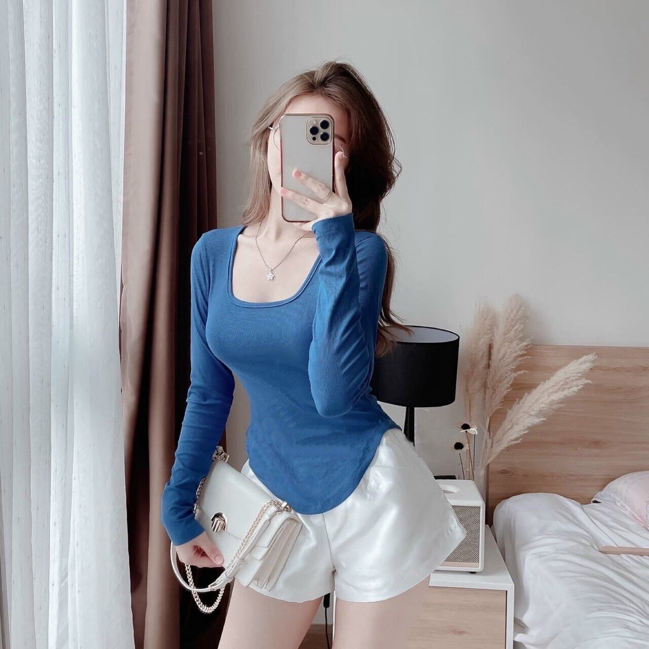 ÁO THUN CỔ VUÔNG CÁ TÍNH VẠT BẦU XINH VB1