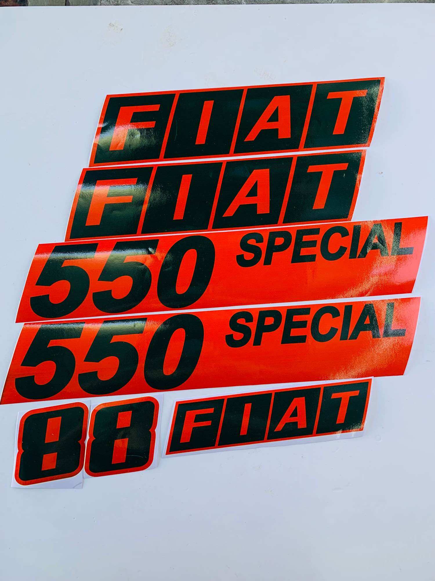 Tem FIAT 550 SPECIAL giành cho máy cày