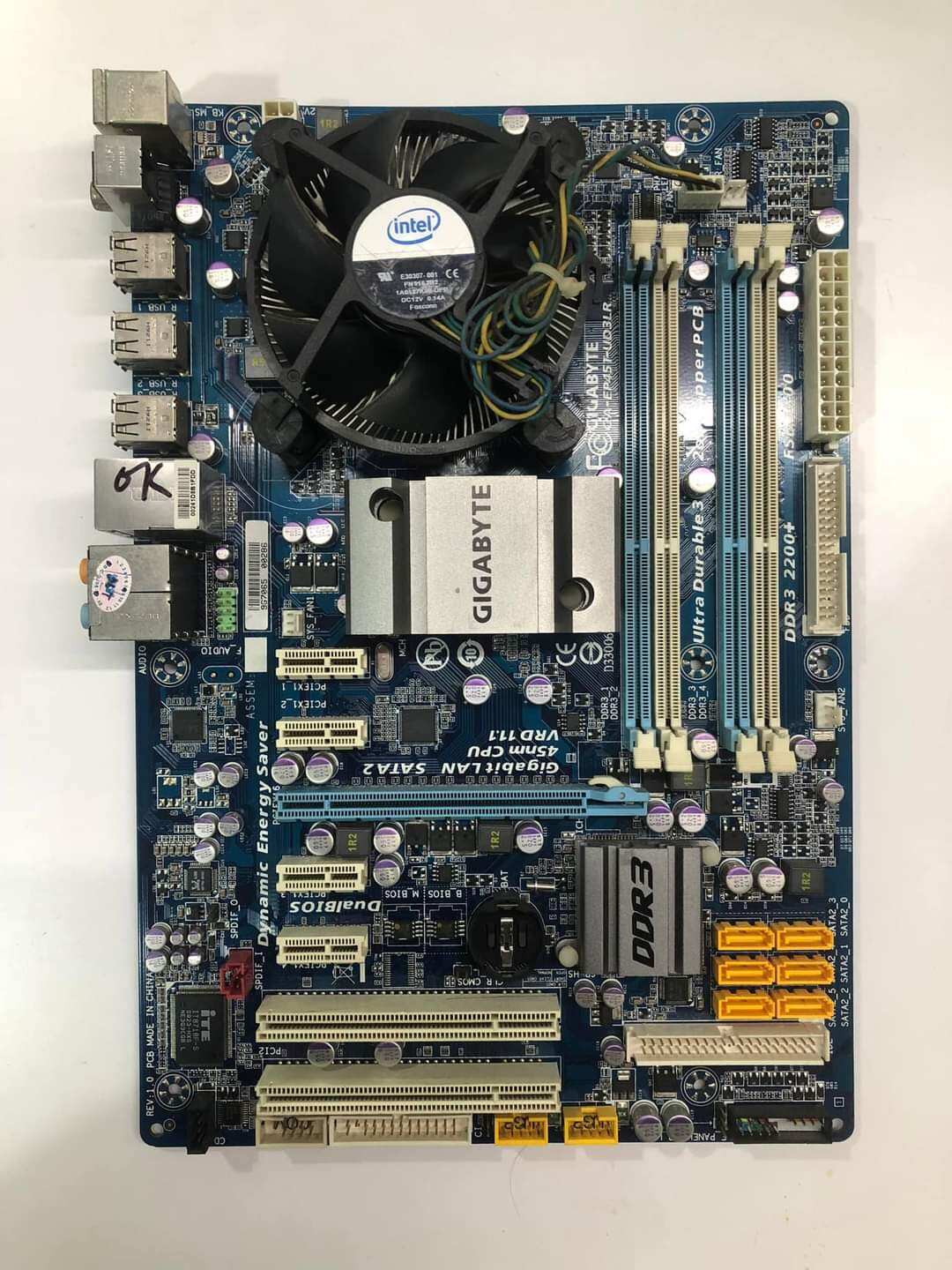 Main p45 giga 4 khe ram ddr3 kèm fe