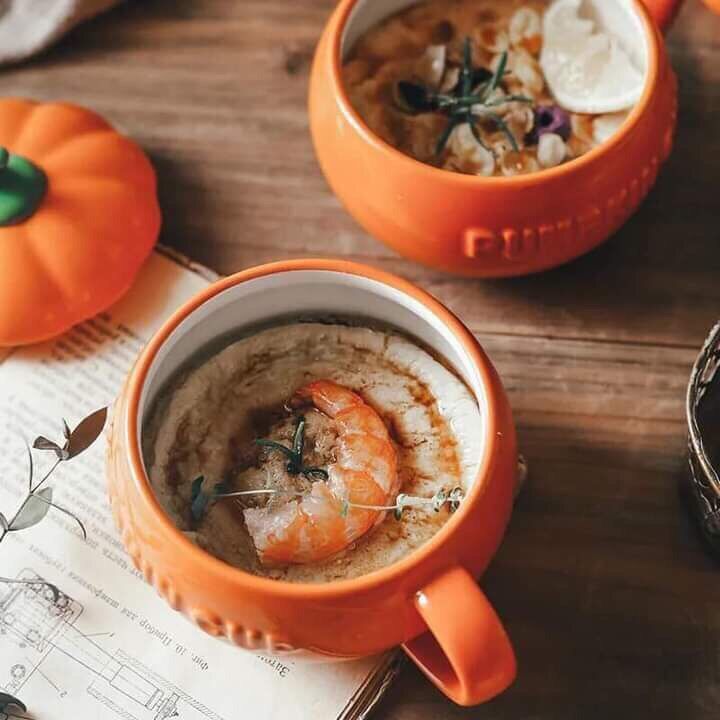 Bát sứ hình bí ngô có nắp kèm thìa