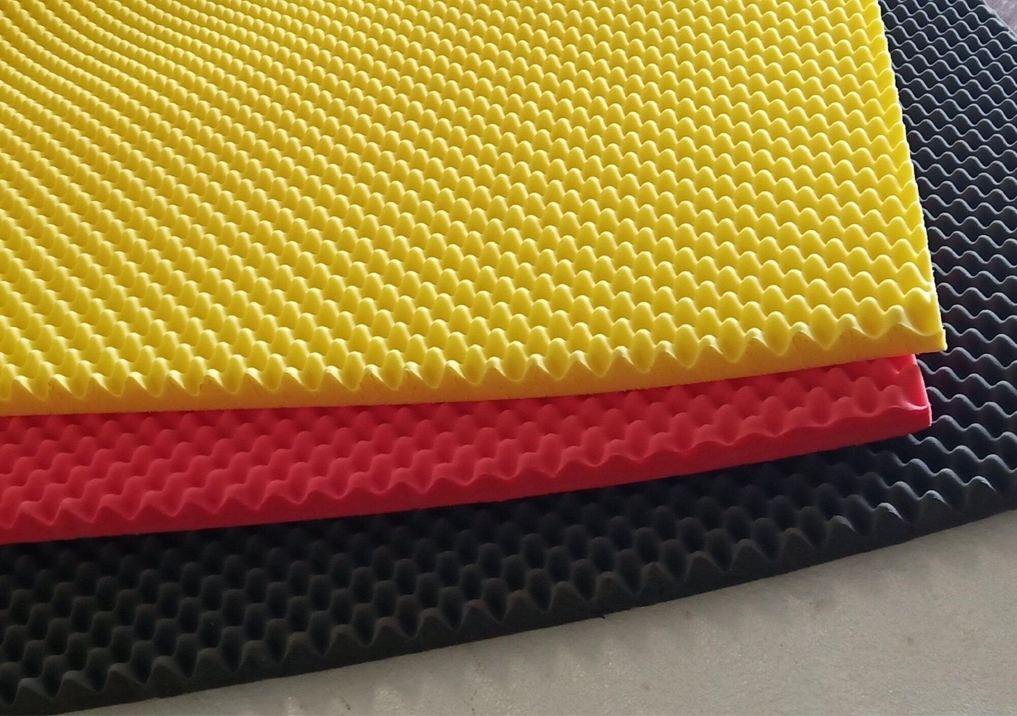 Set 12 Mút  tiêu âm hình trứng(Hột gà) k20  Kt 50x50cm dày 3cm (màu đỏ xám vàng)