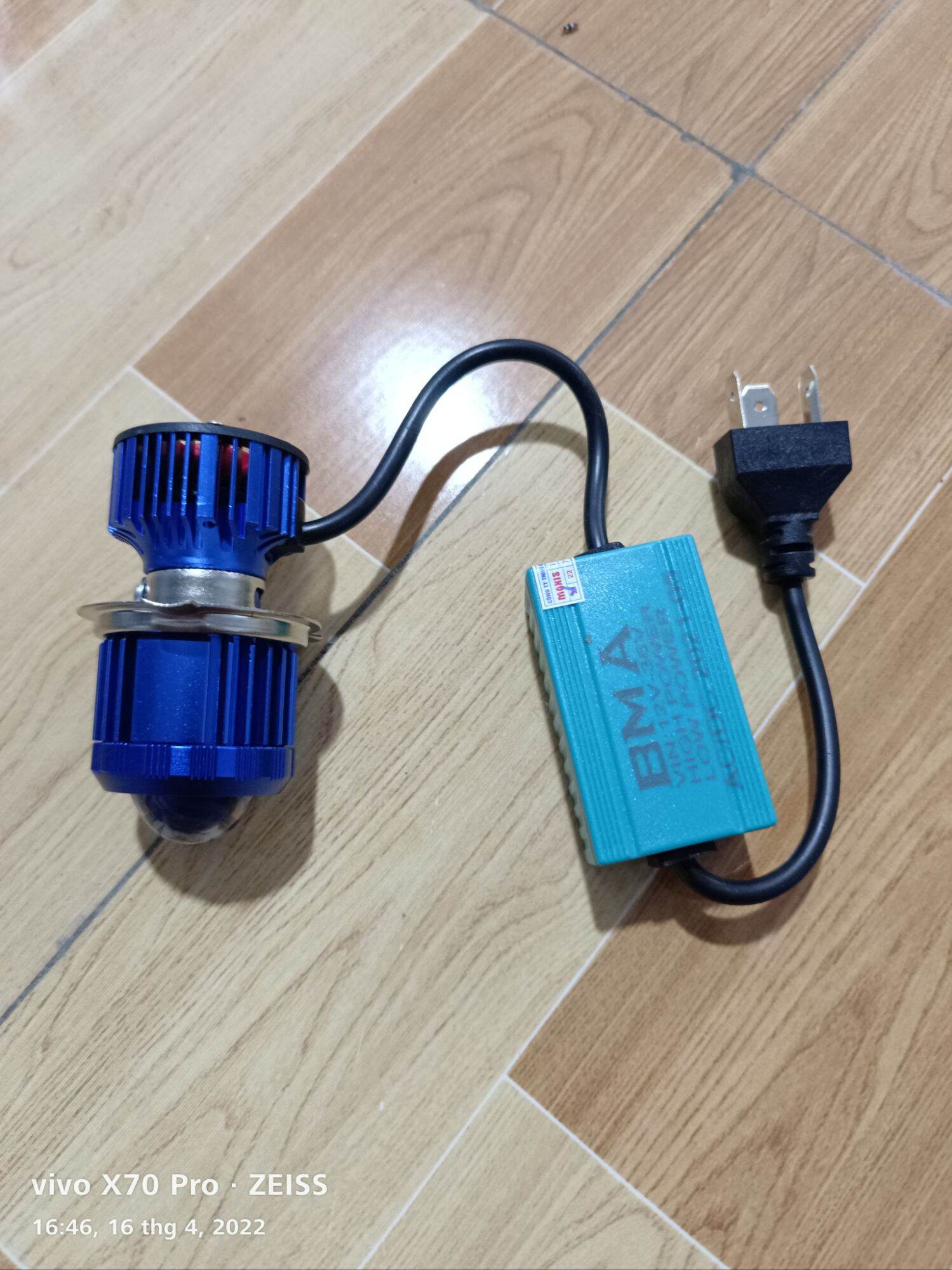 Đèn led xe máy BMA đuôi quạt