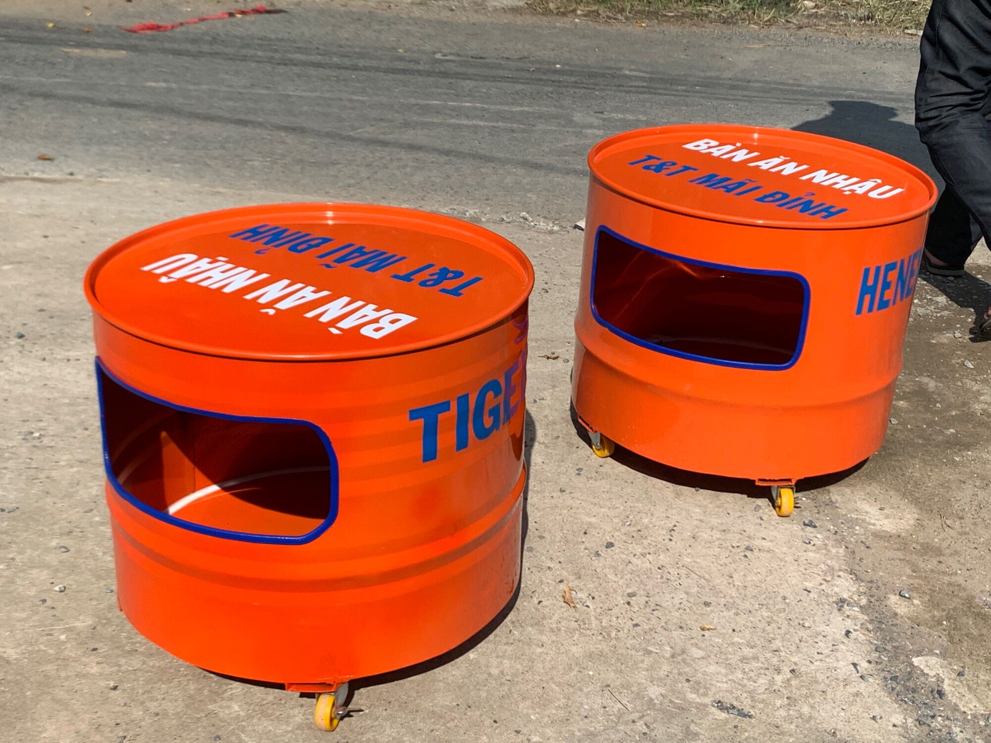 Bàn ăn thùng phuy sơn tĩnh điện tròn
