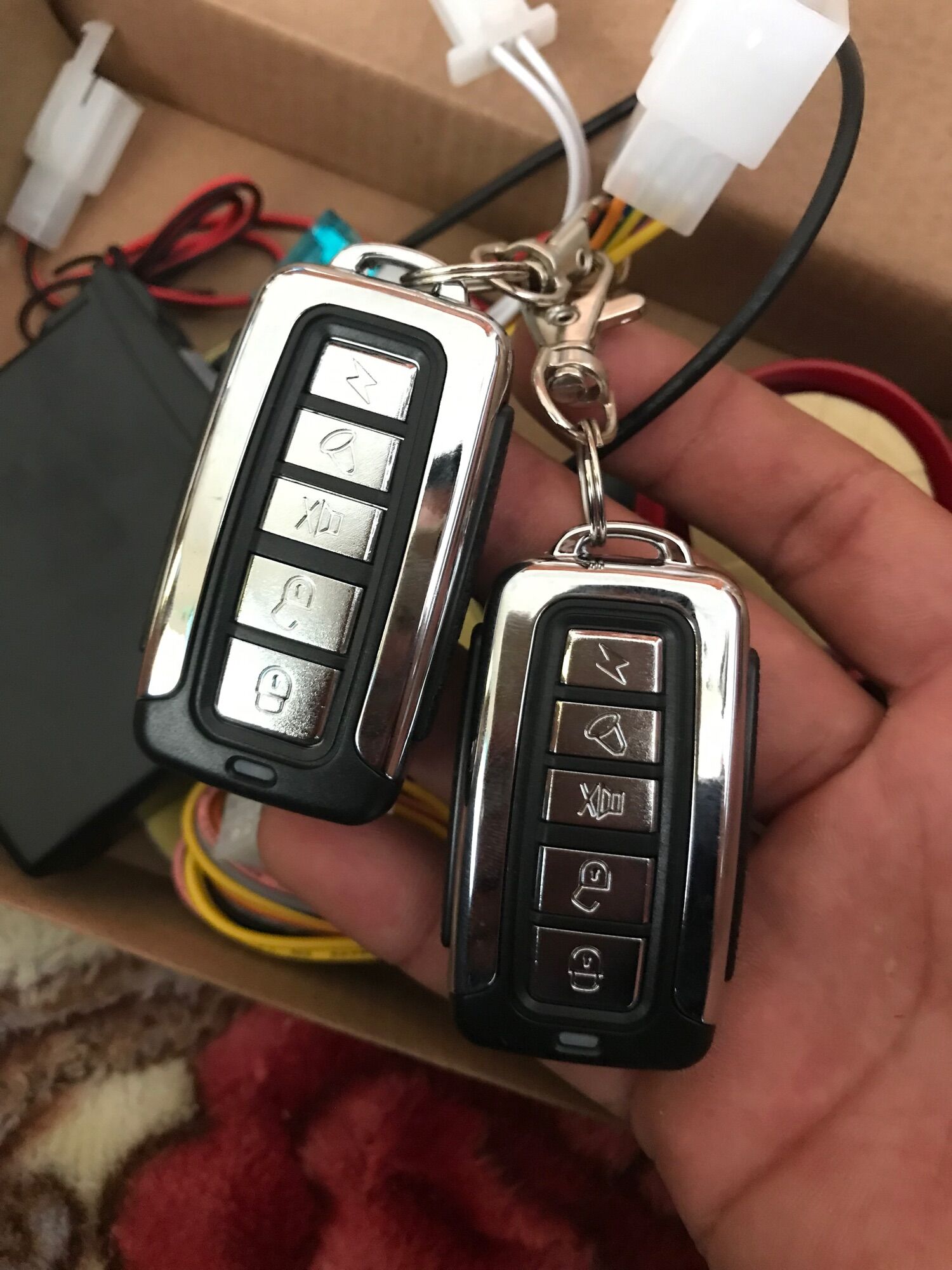 Chống Chộm 5 Nút Gắn Mọi Loại Xe