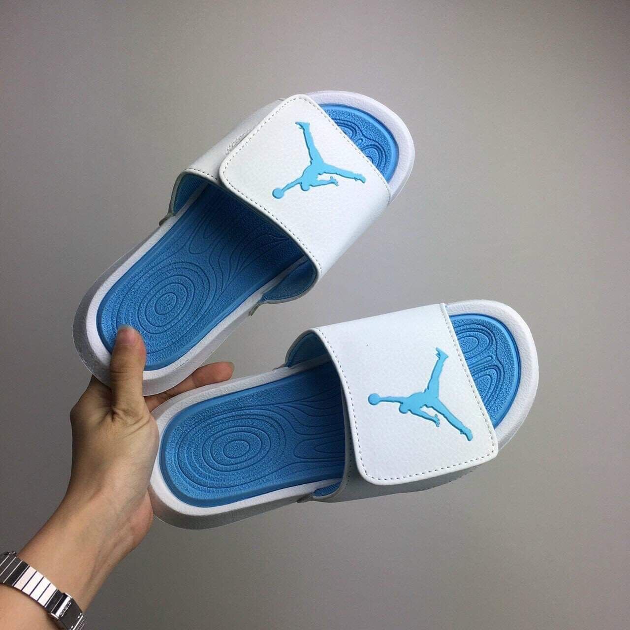 Dép Quai Ngang Jordan 6 Trắng Xanh