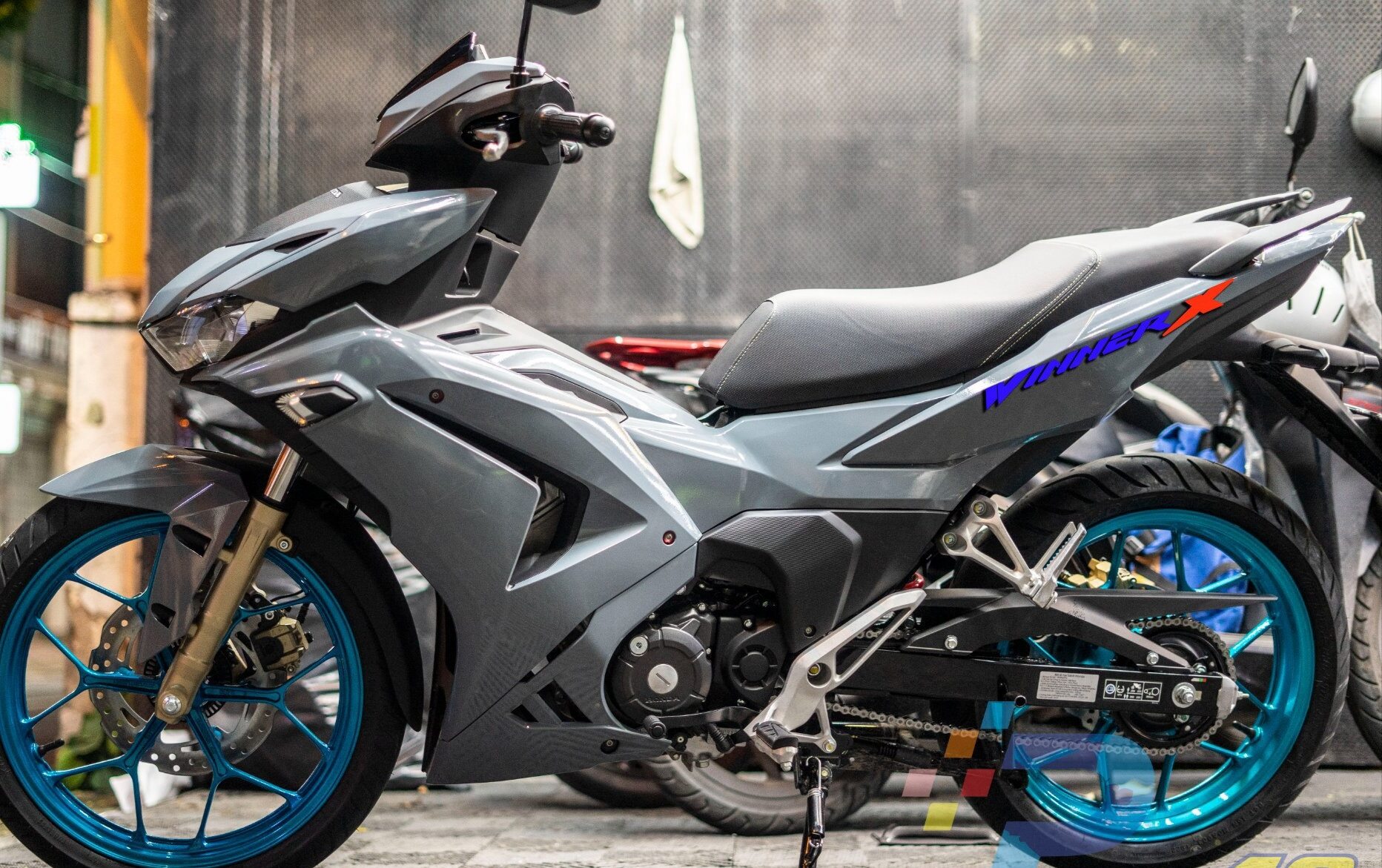 Tem xe winner x-v3 tem định hình không viền trang trí honda winner x-v3