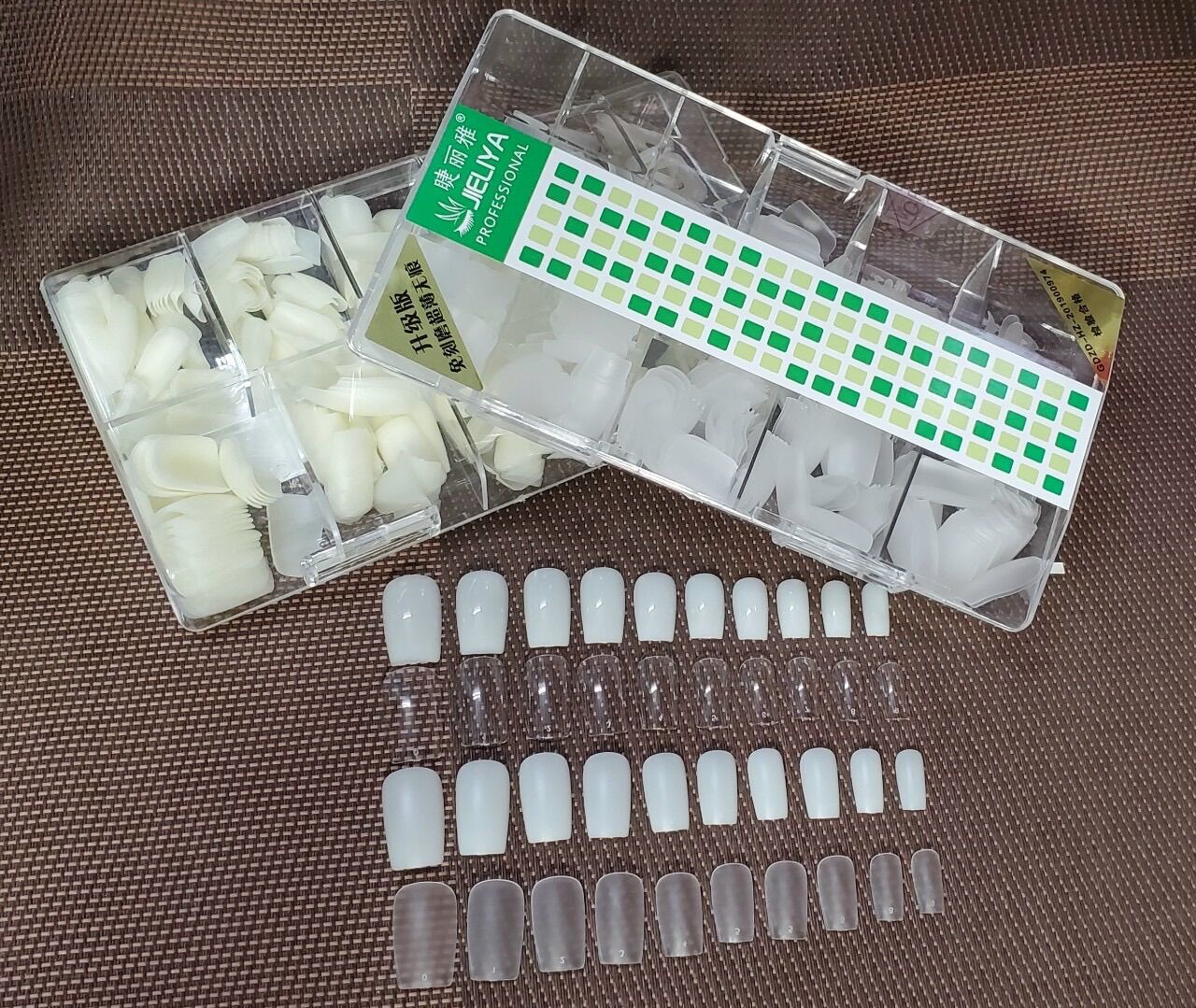 Móng úp na vuông ngắn