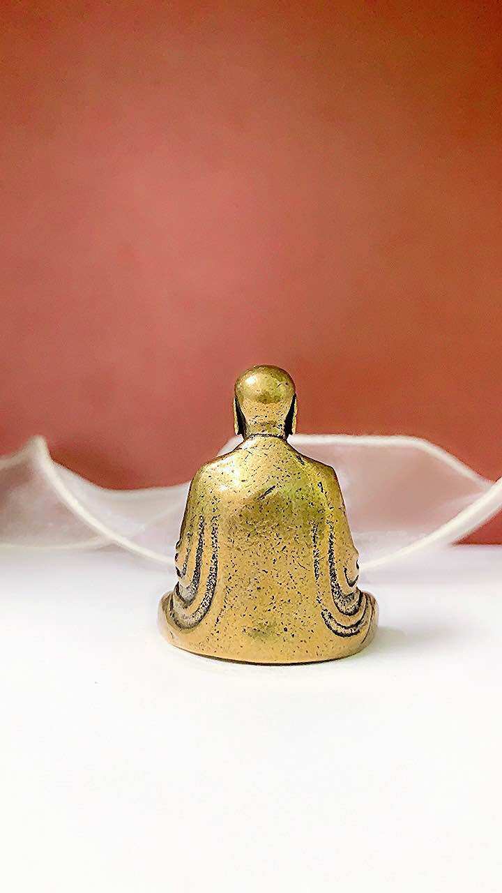 Tượng đồng ngài A nan
