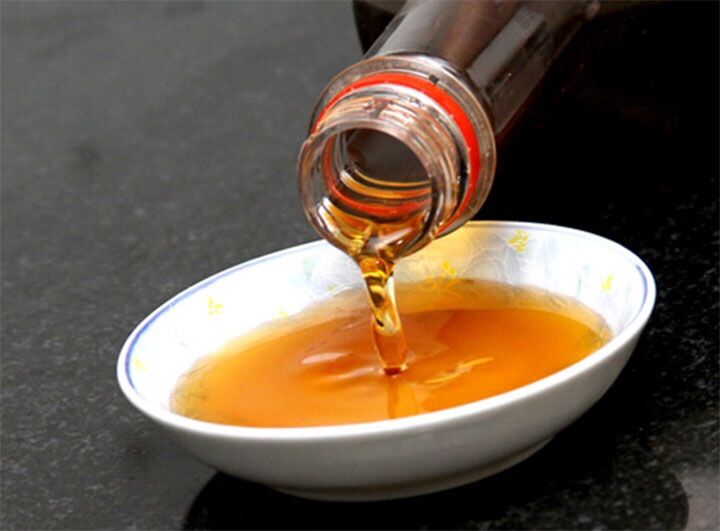 Nước mắm cá cơm Nhà Ta