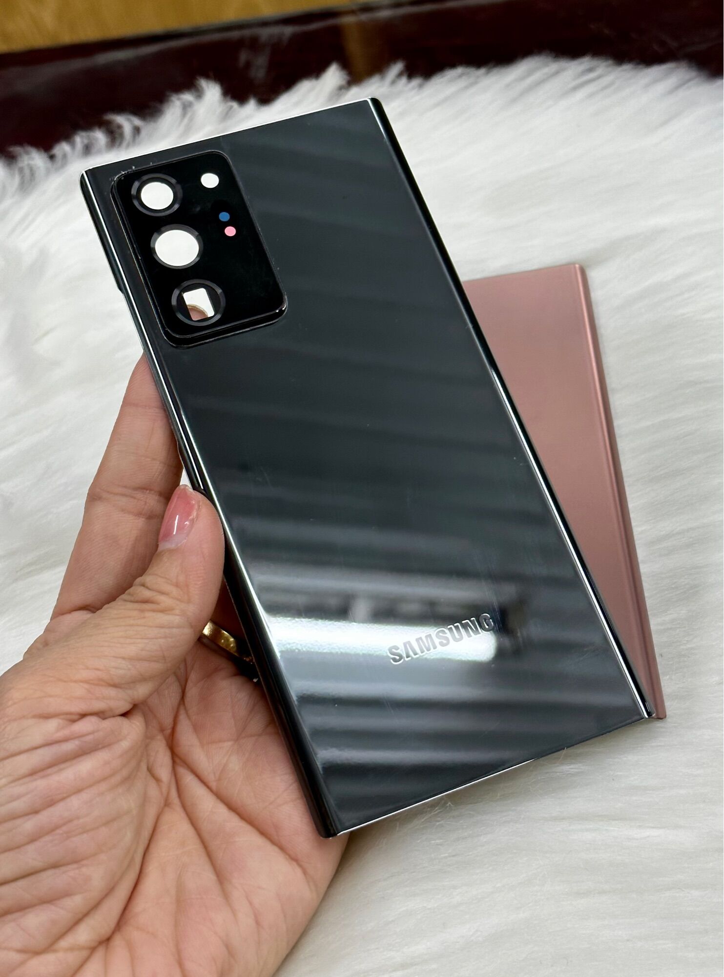 Nắp lưng samsung Note 20 ultra 5G zin cũ bóc máy