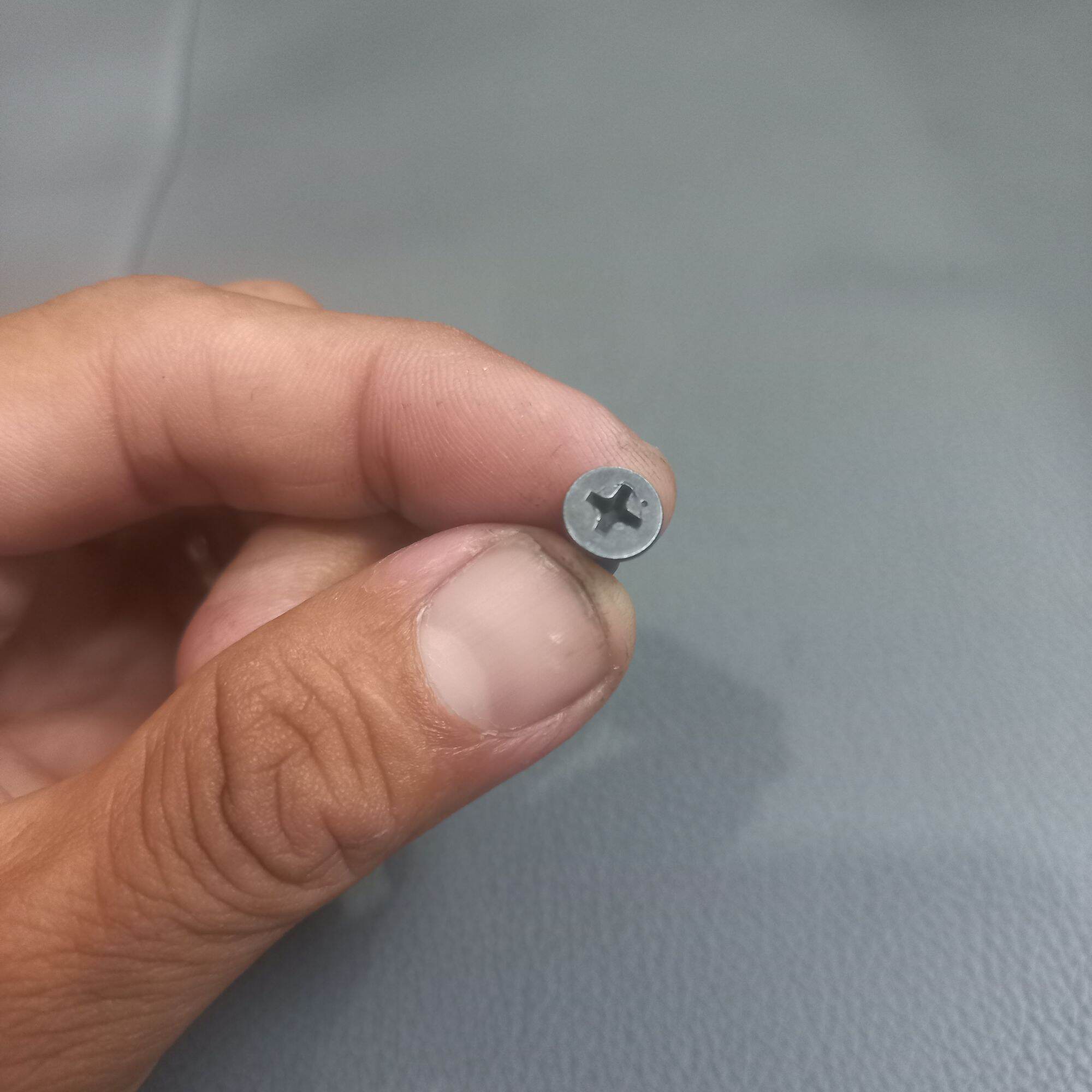 Ốc bắt Nắp cùm dầu