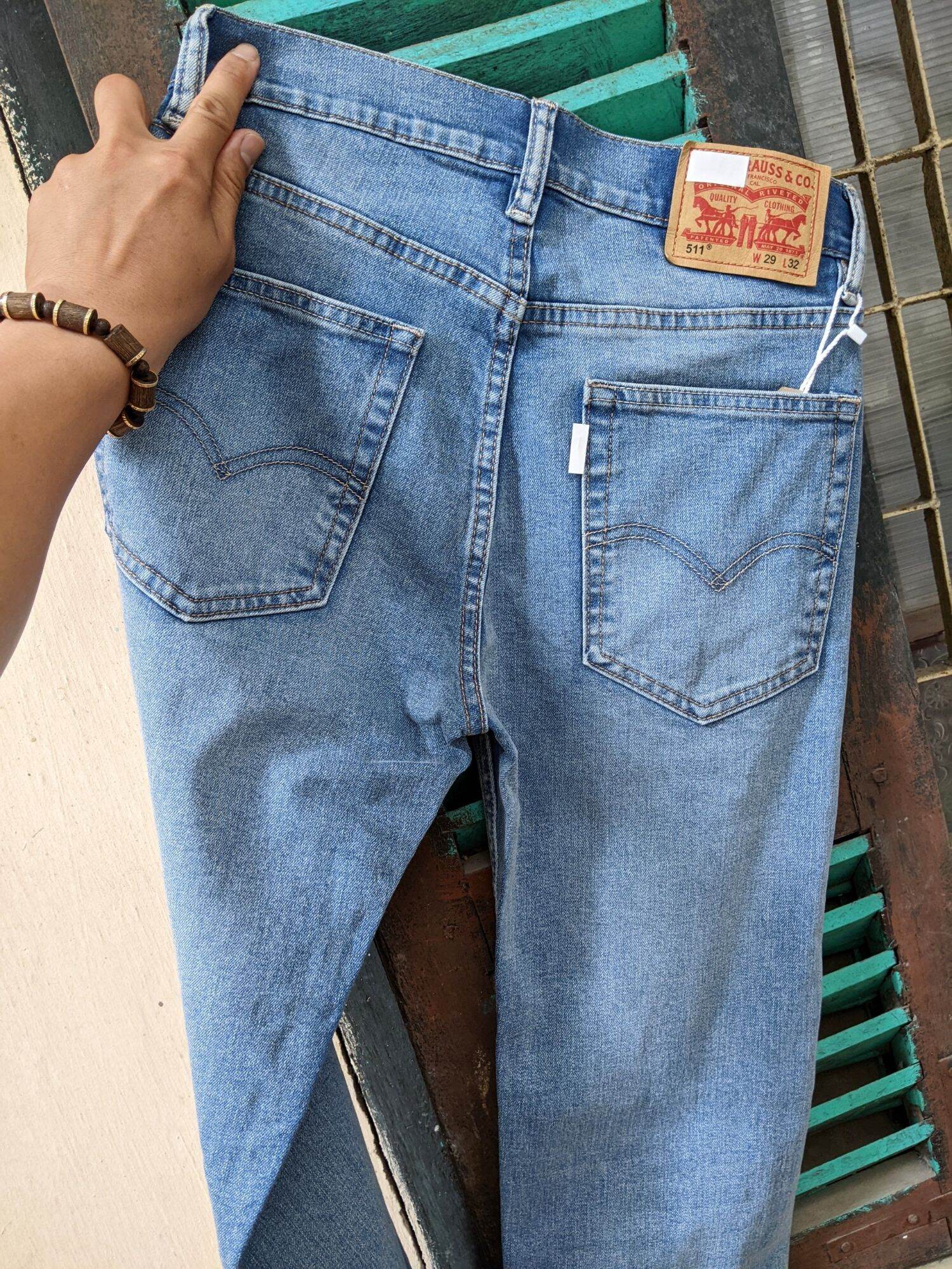 Quần jeans levis