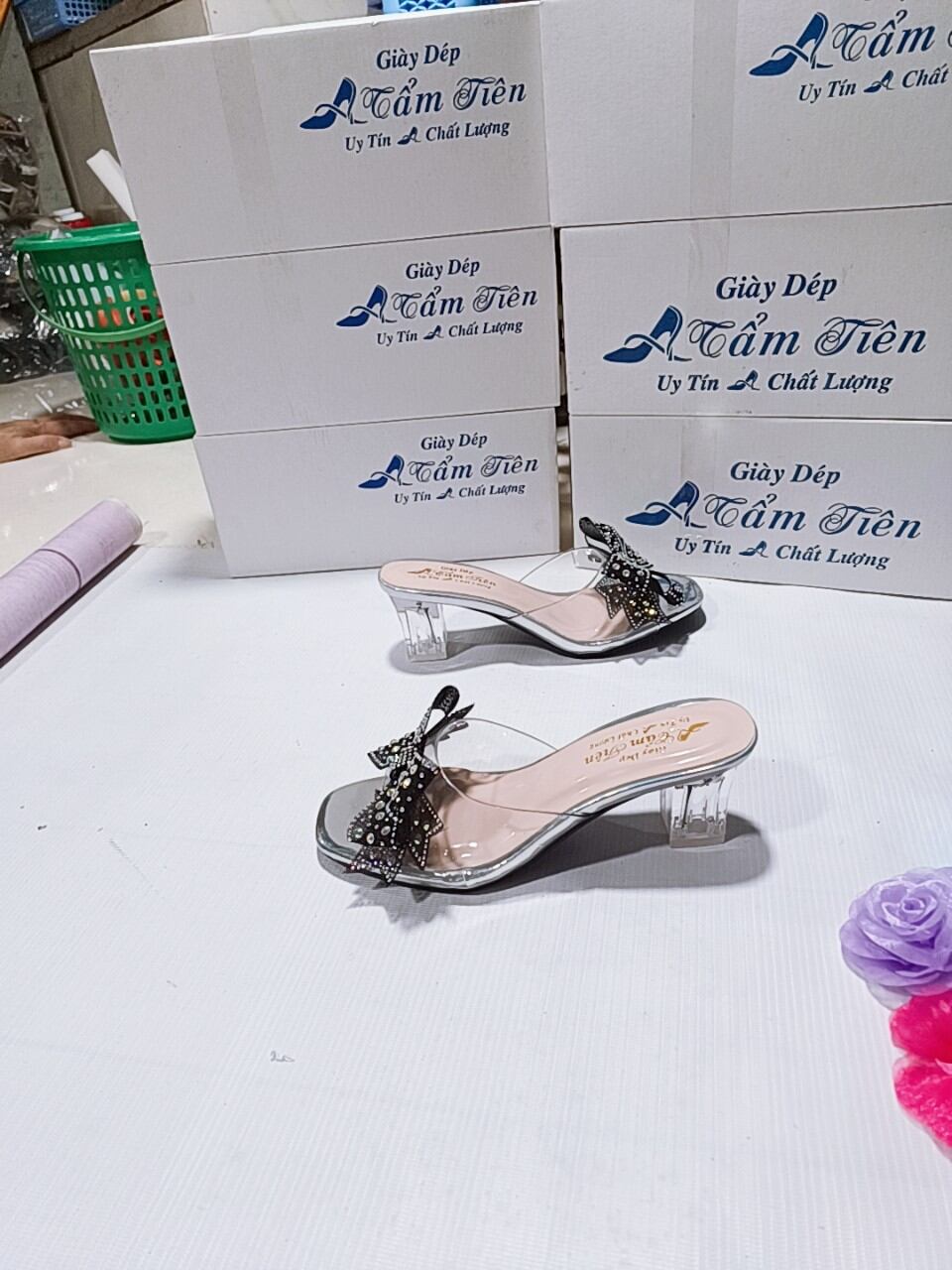 giày xăng đan cao gót size 33 đến 45