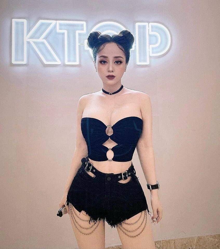 Áo ống khoen có may kèm mod ngực from 50kg trở lại