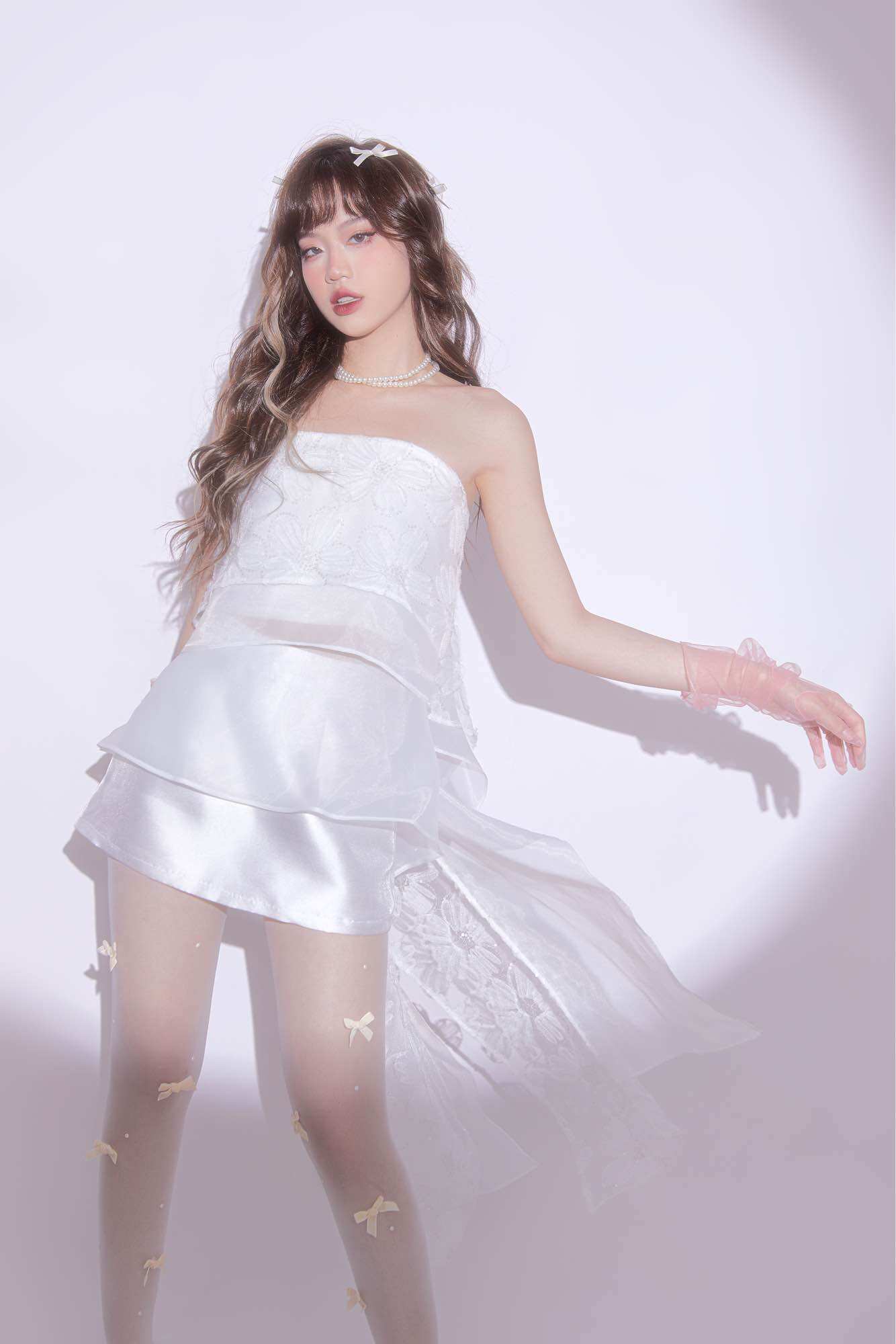 Soda pop - bewitched set - set áo cúp ngực kèm váy trắng