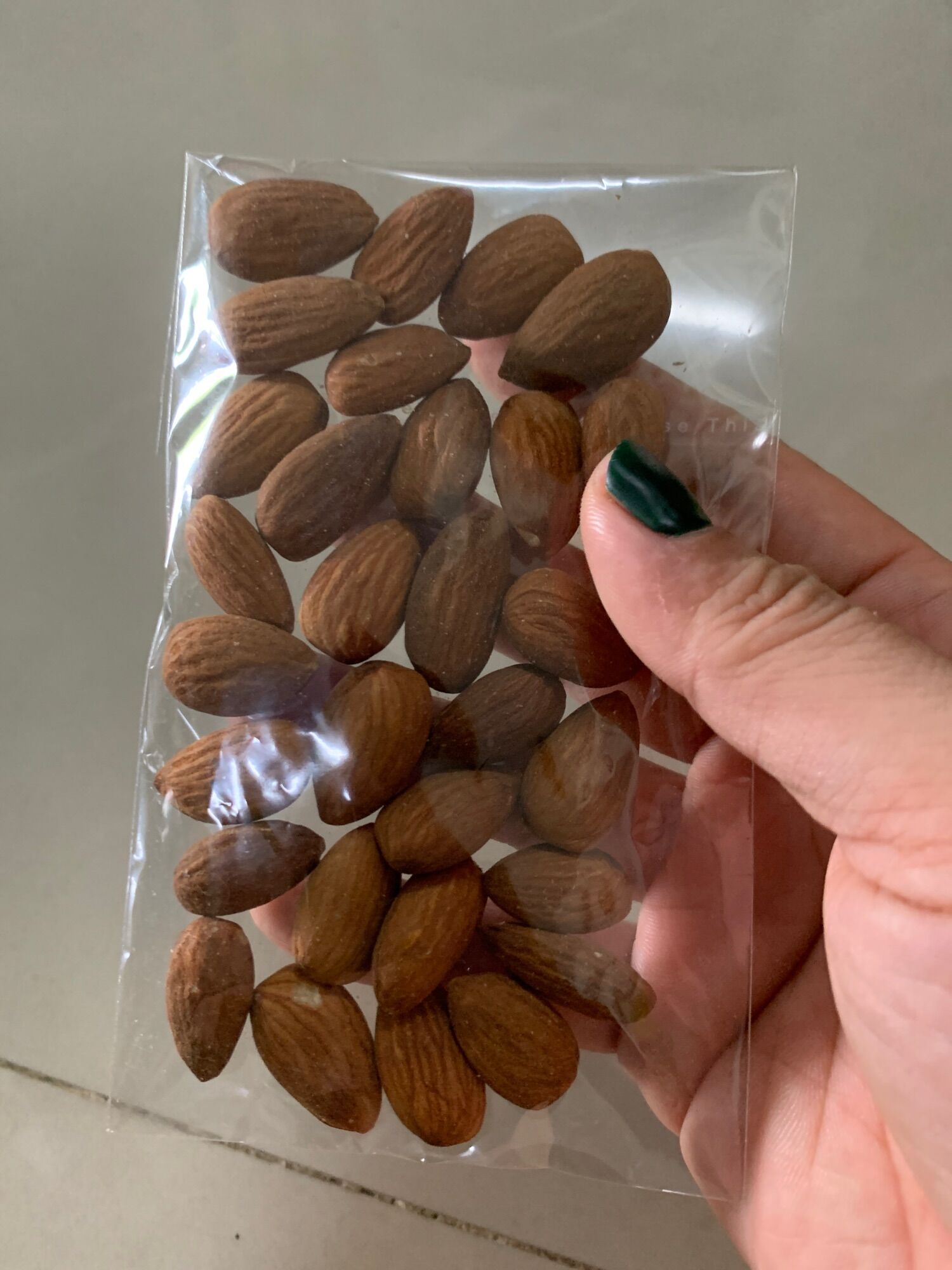 10k Hạt hạnh nhân thức ăn cho hamster , sóc, thỏ , bọ