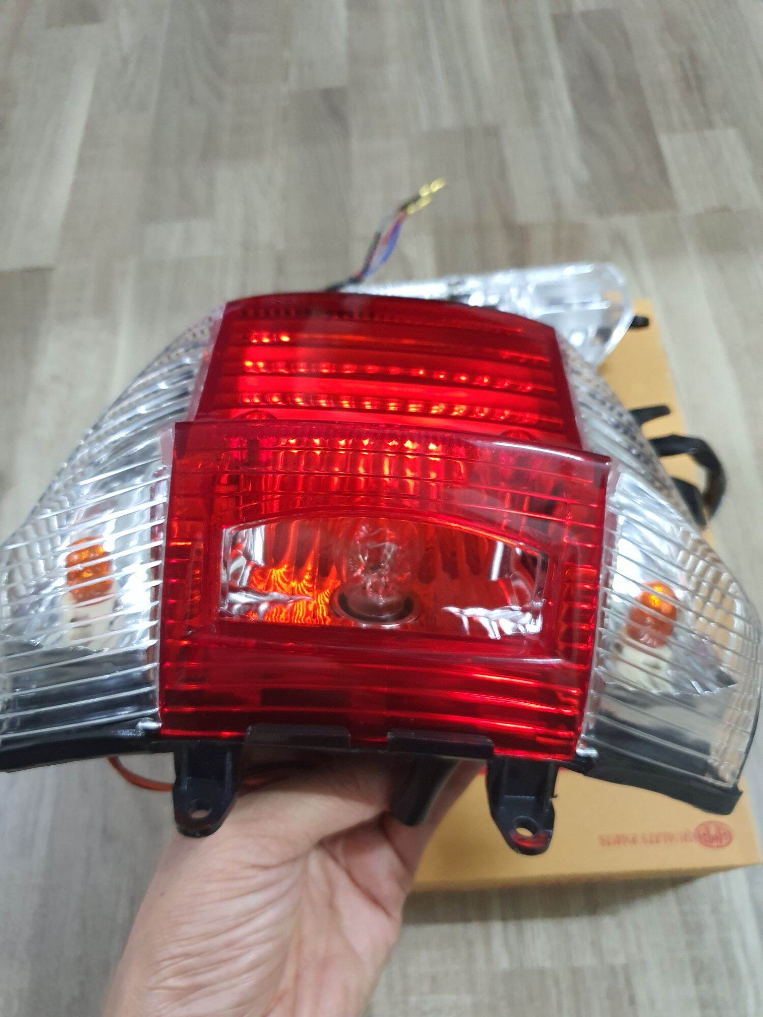 Cụm hậu thời trang xe Dream