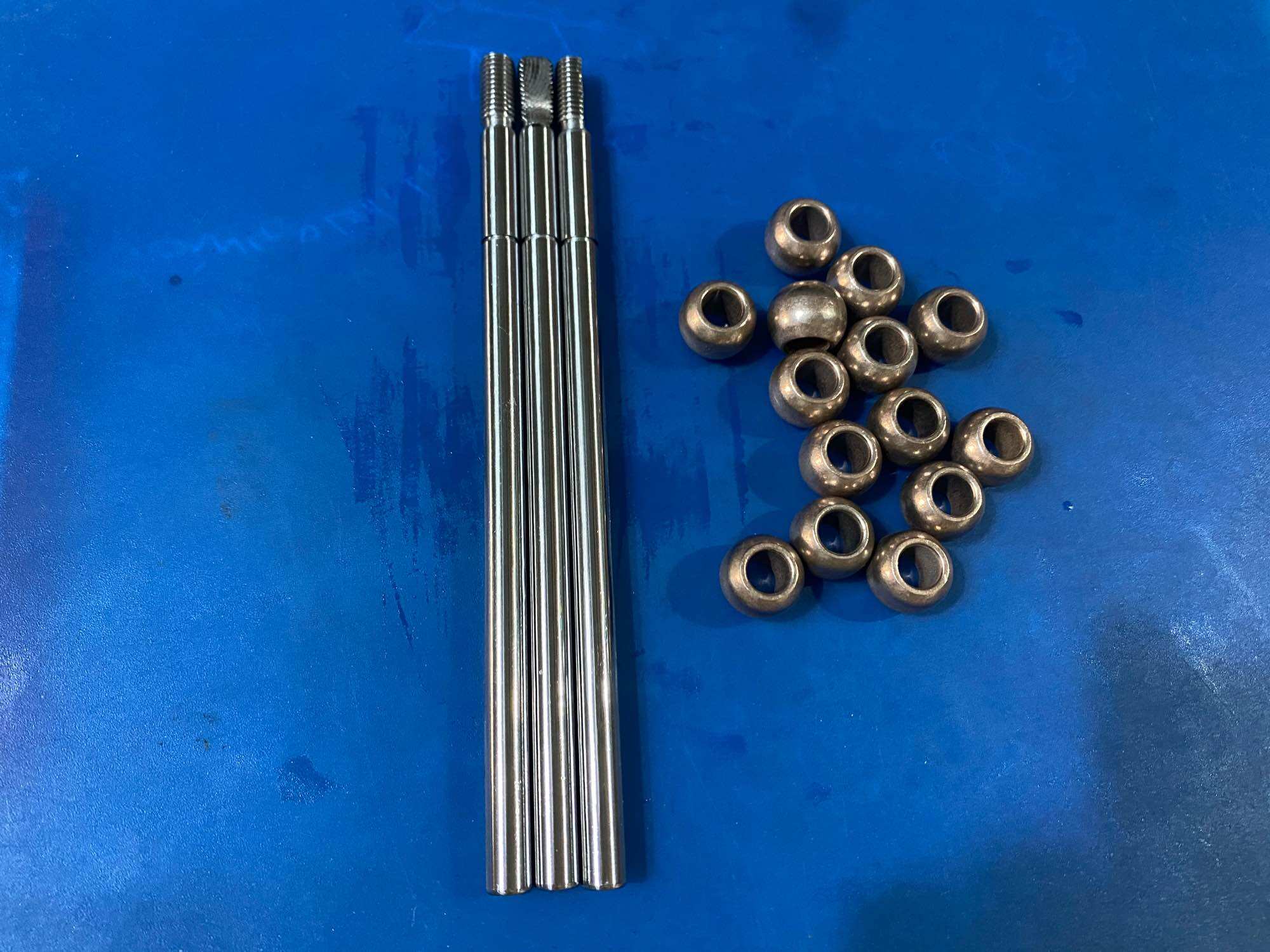 10 bộ trục cắt đầu (quạt treo kèm bạc đỏ 16,7cm)