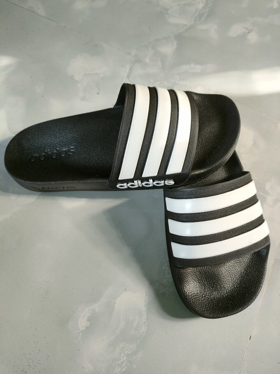 Dép adidas chính hãng việt nam