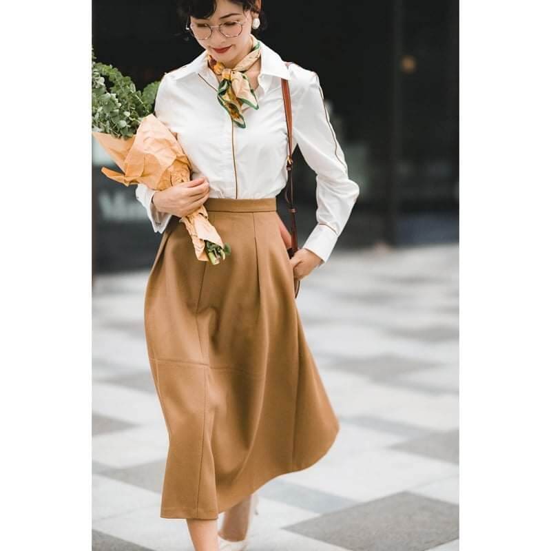 Set chân váy dài mix áo sơ mi điệu đà