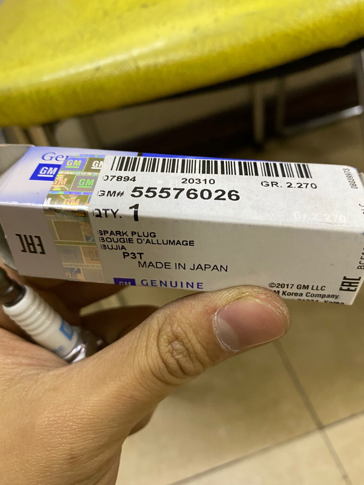 Bugi đánh lửa Chervolet Trax xịn Gm:55576026