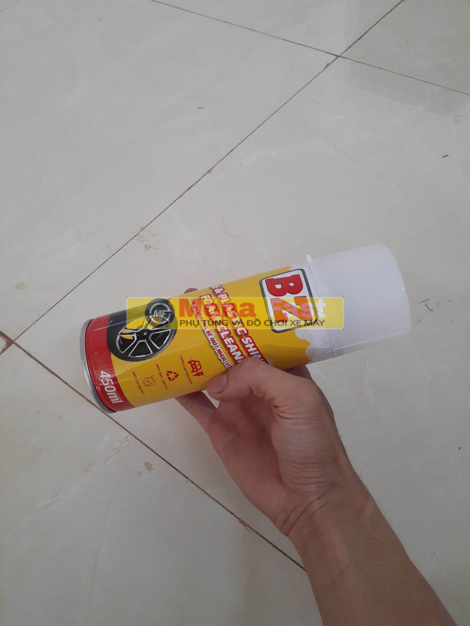 Chai xịt làm bóng vỏ xe BZ