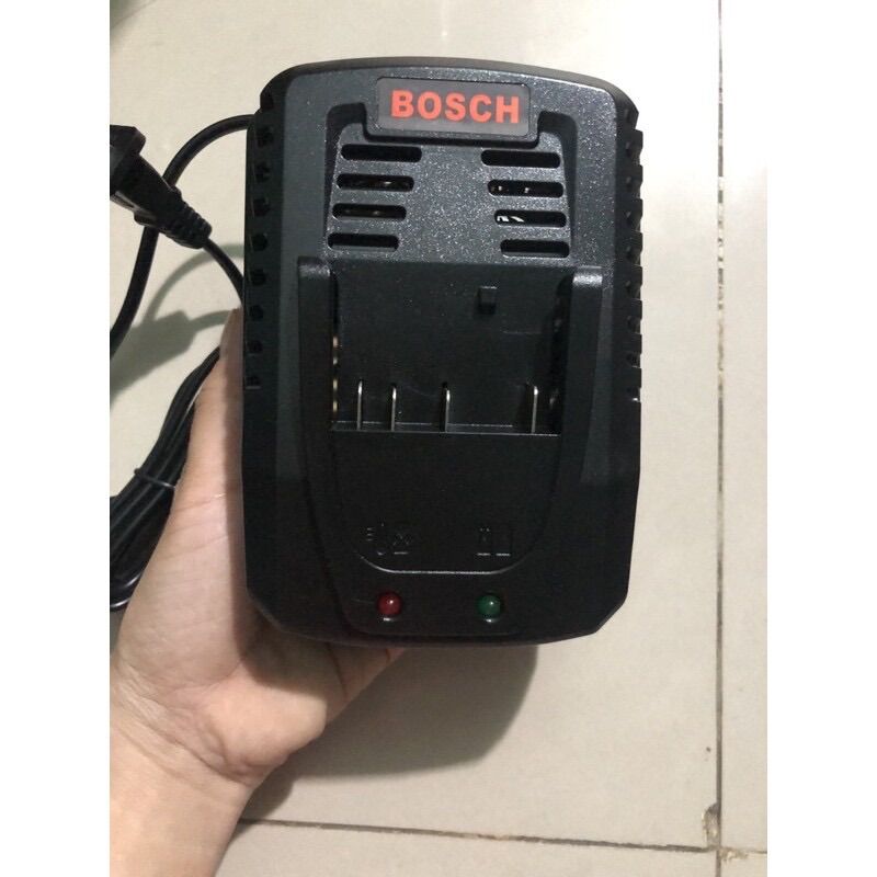 Sạc pin B 14.4v-18v 3A